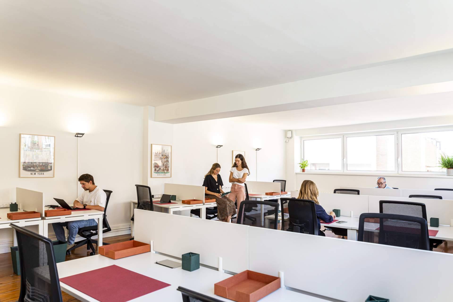 Beneficios de trabajar en un espacio de coworking, con La Guarida Creativa