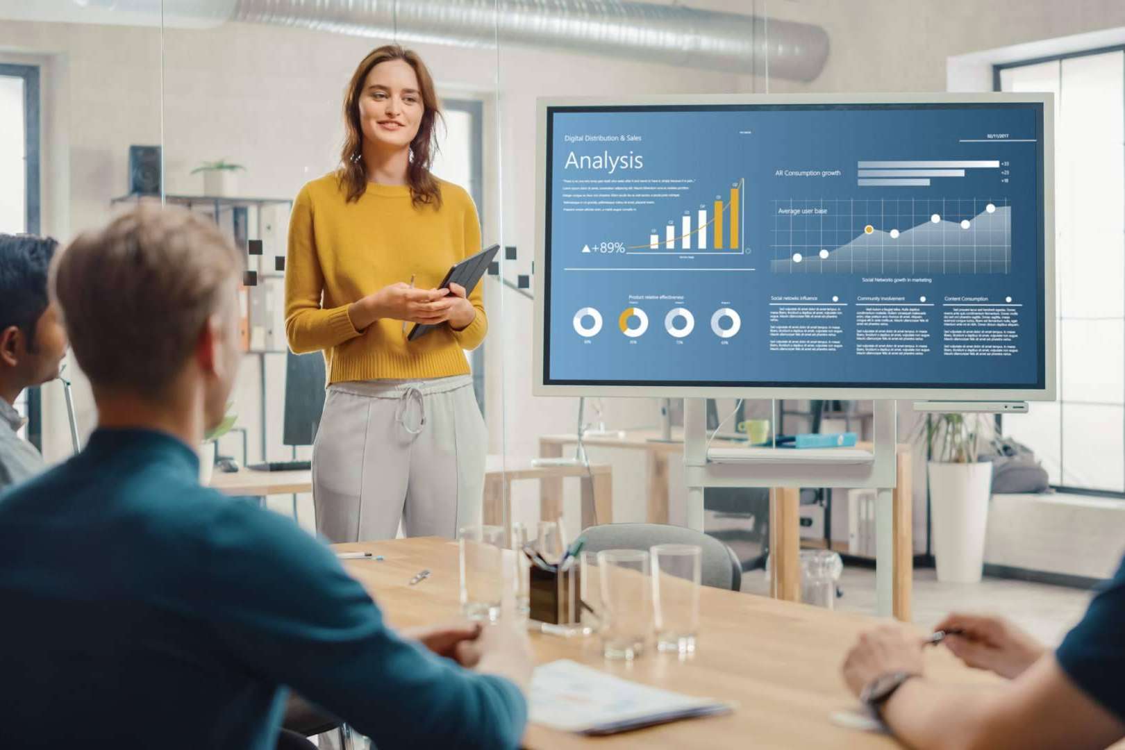 Preparación de una presentación digital de una empresa para reuniones online