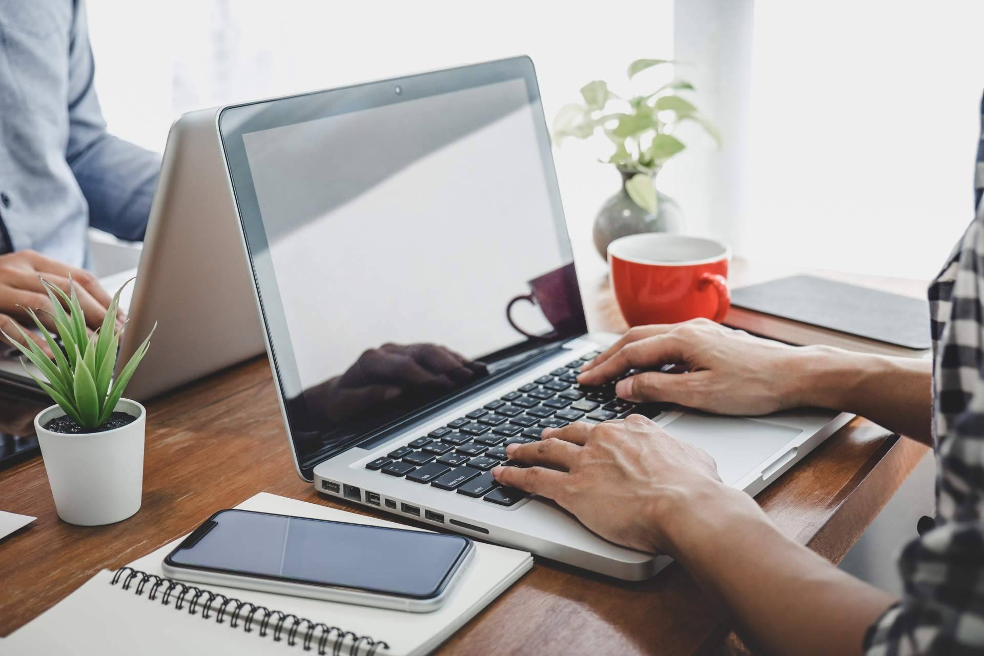 Israel Huerta ayuda a crear una newsletter que funcione
