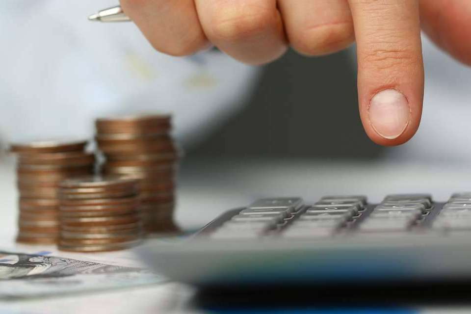 Los impuestos básicos que tiene que pagar un autónomo, por Anta Consulting