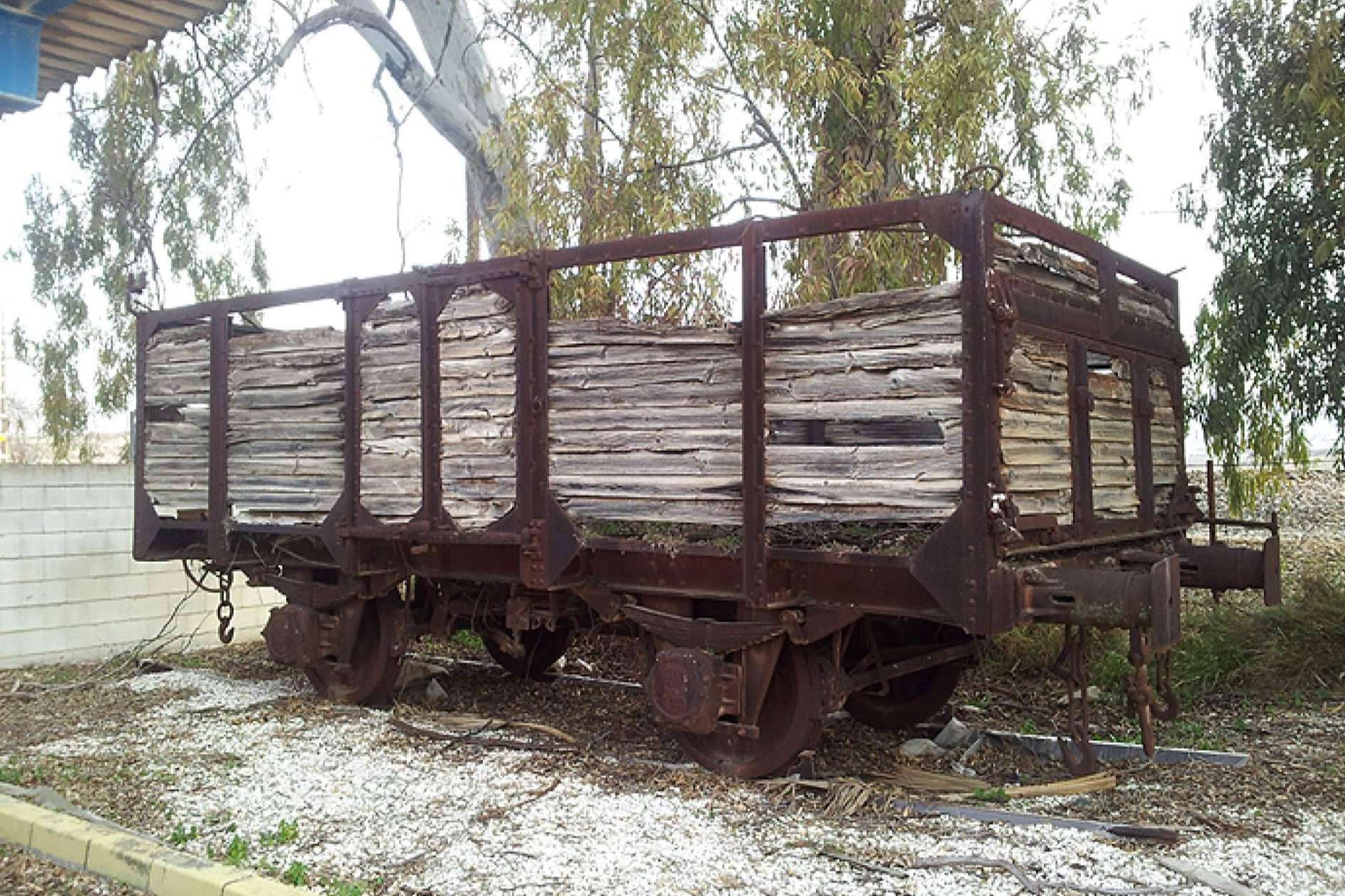 Un histórico vagón de bordes máximos preservado por la Fundación del Patrimonio Ferroviario