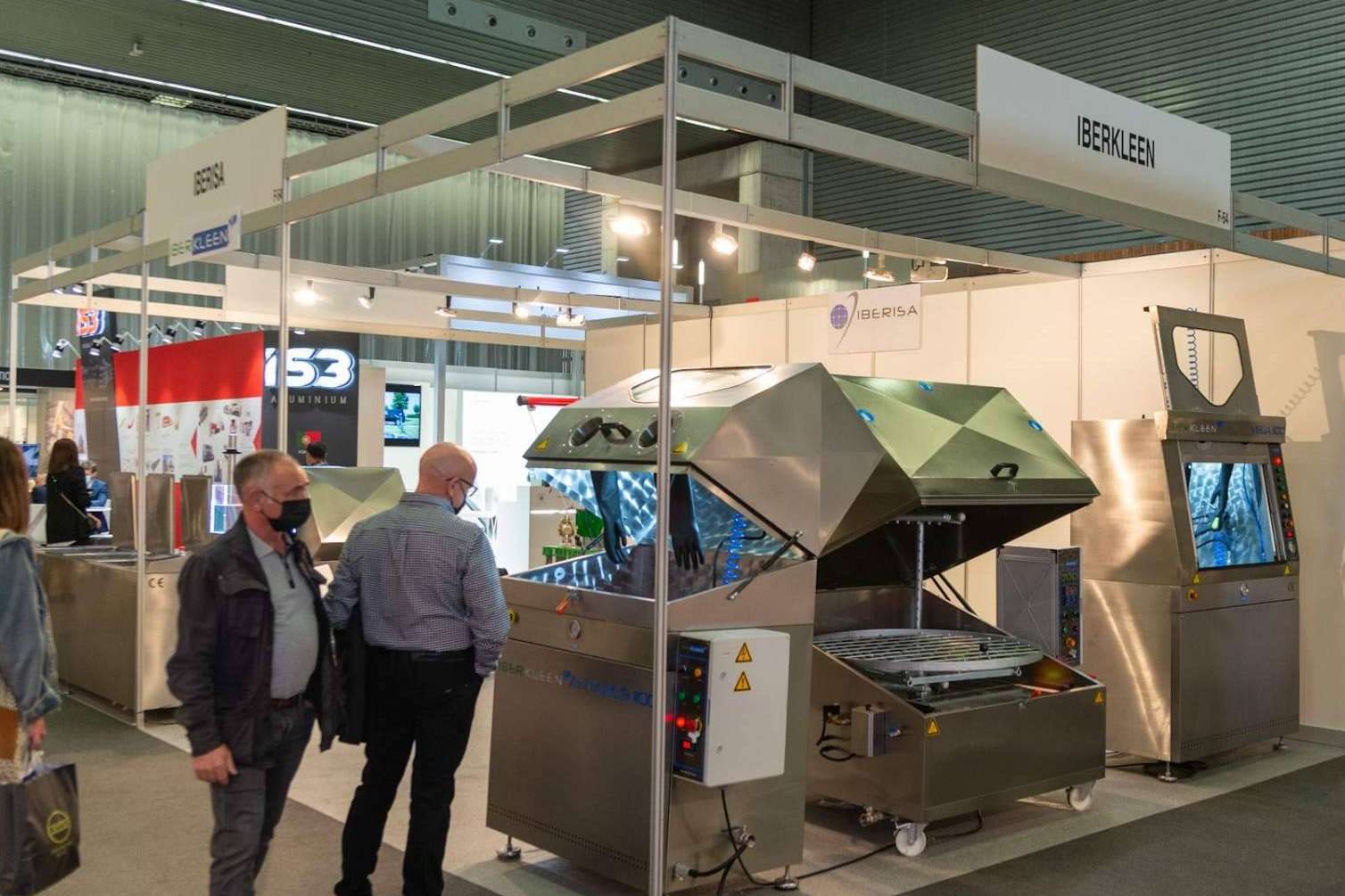 Tecnología utilizada en las lavadoras de piezas de la empresa Iberkleen