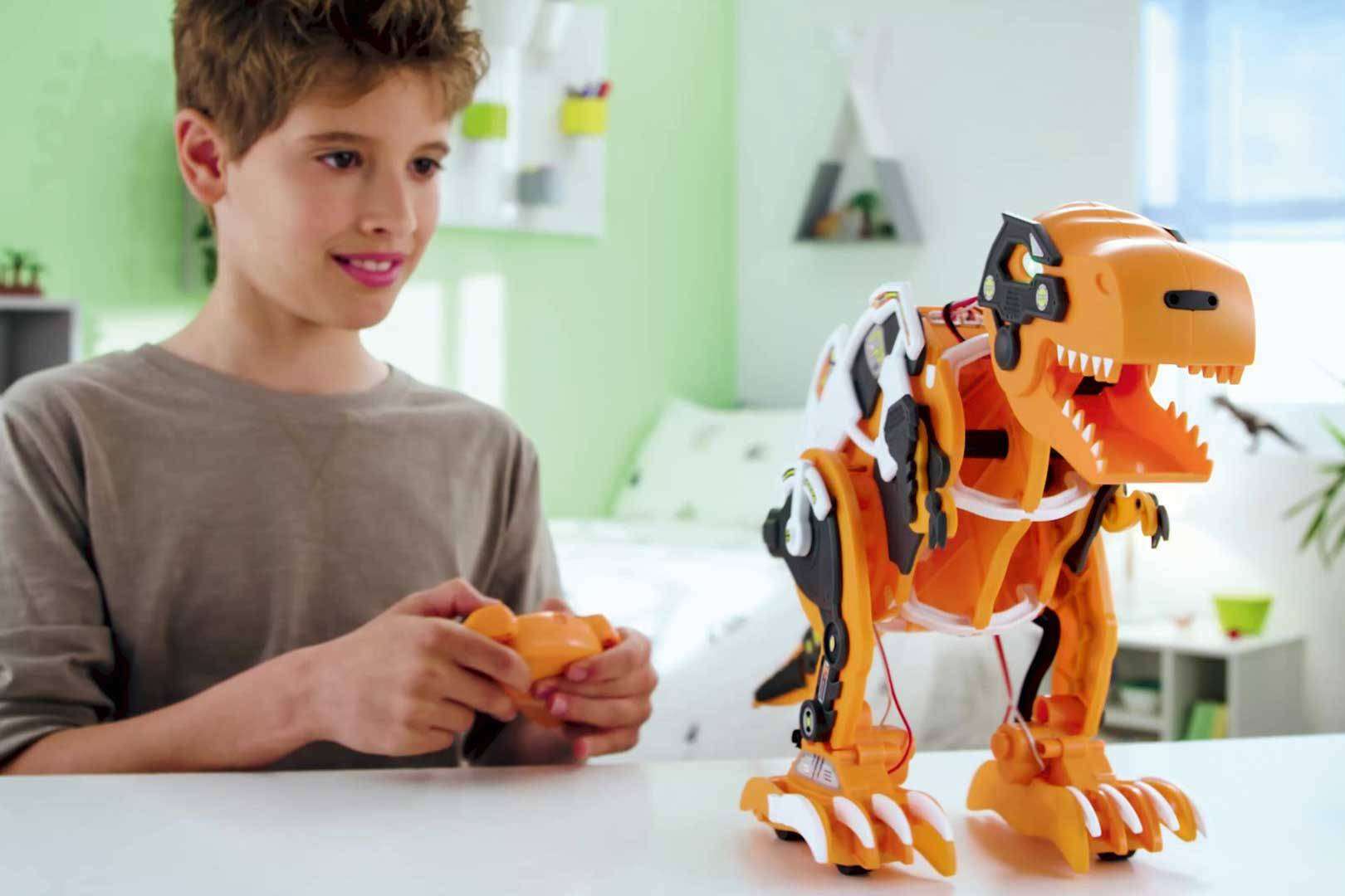 El ganador a mejor juguete 2022 en la categoría de construcción, otorgado por la Asociación Española de Fabricantes de Juguetes, es Rex - The Dinobot
