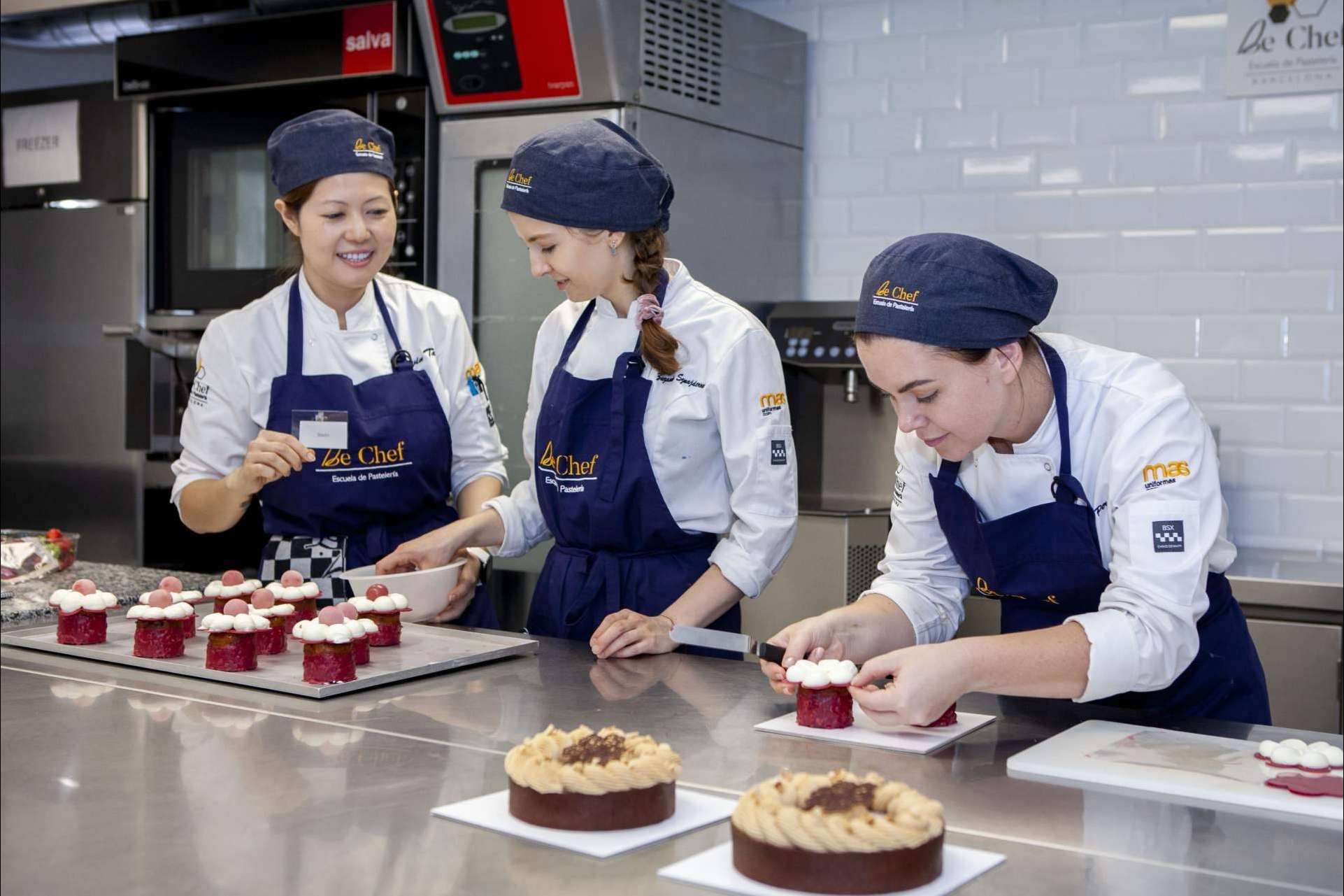 Los beneficios de hacer un curso de pastelería en Barcelona con Be Chef