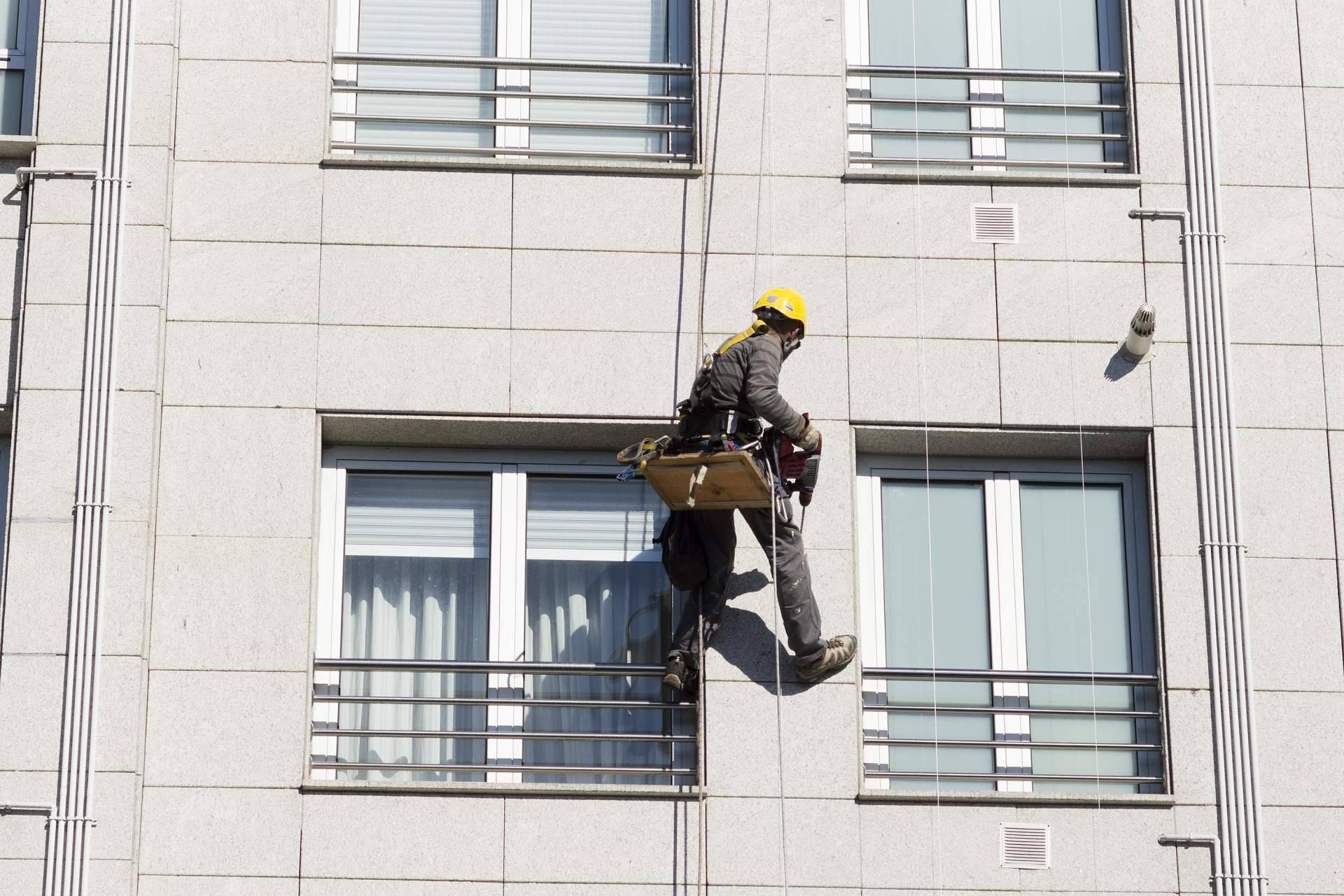 La importancia del mantenimiento de edificios, de la mano de Acrobacias Verticales