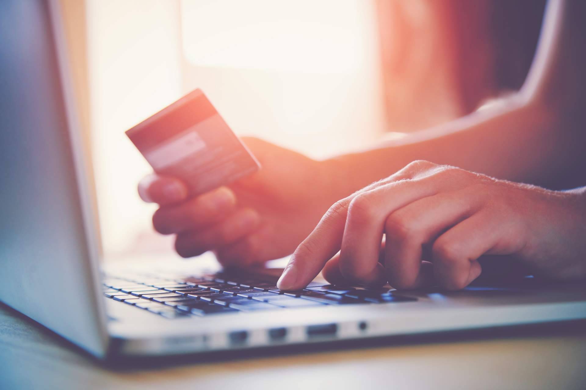 Evitar estafas en la compraventa online en Anuto