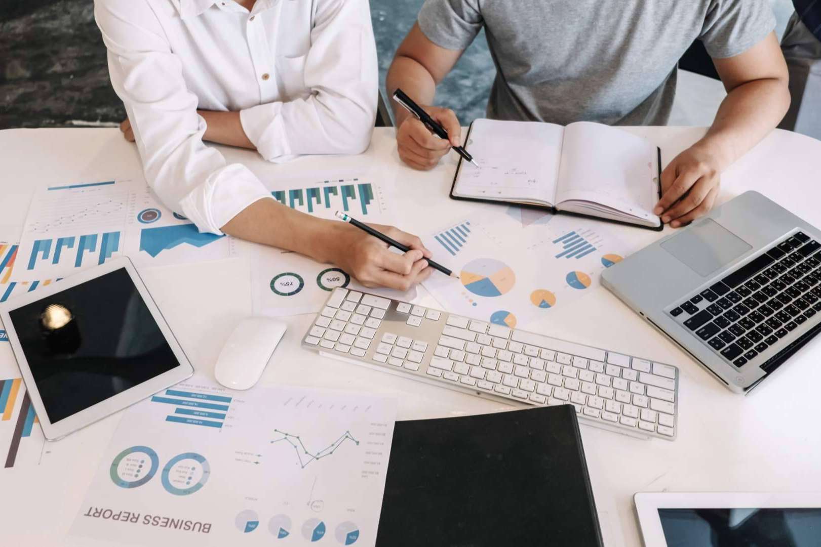 Subcontratación del servicio de nóminas para optimizar procesos empresariales, con Tu Asesoría en la Nube