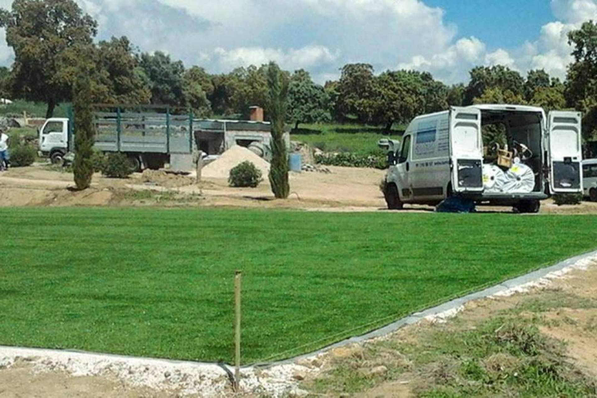Fabricación e instalación de césped artificial con los expertos de Sumigran