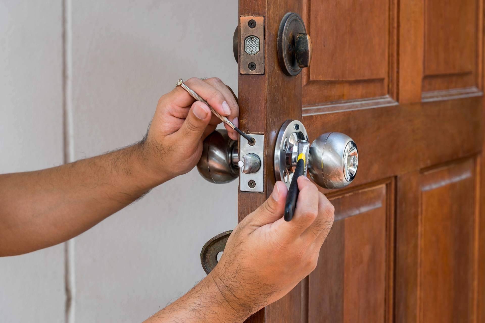 Reparar tu Casa, los servicios de cerrajeros en Alicante 24h