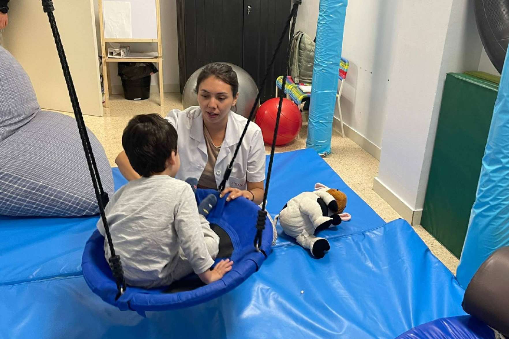 E-THERAPYKIDS, el centro clínico que ofrece un diagnóstico diferencial del autismo