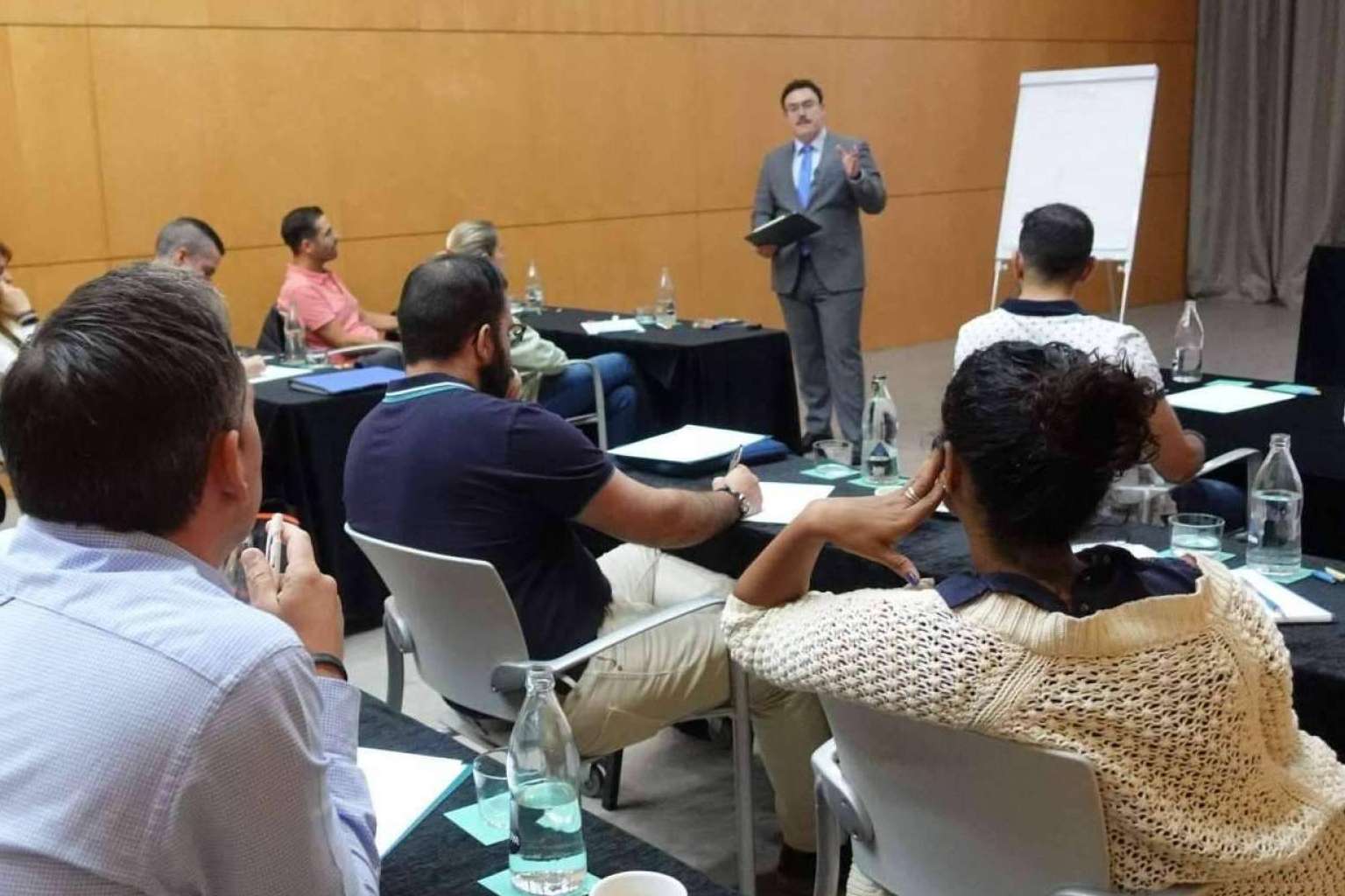 El arte de comunicar, uno de los factores principales en el desarrollo profesional