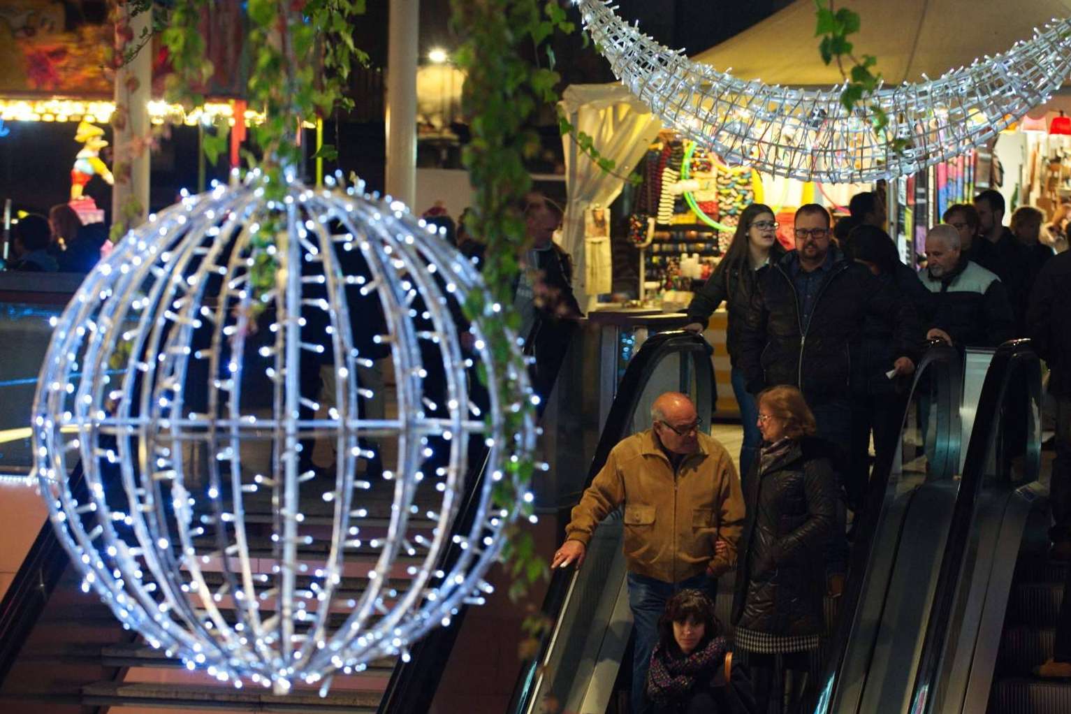 El Paseo Comercial de El Pallol se vuelve más solidario gracias a los reusenses