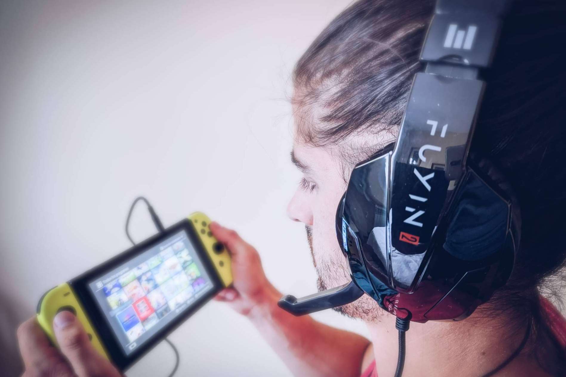 La amplia gama de auriculares de Indeca Business, con diferentes precios, colores y modelos