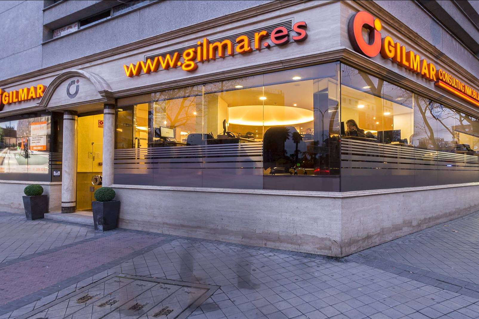 ¿Cuáles son las perspectivas de la inmobiliaria GILMAR para el 2023?