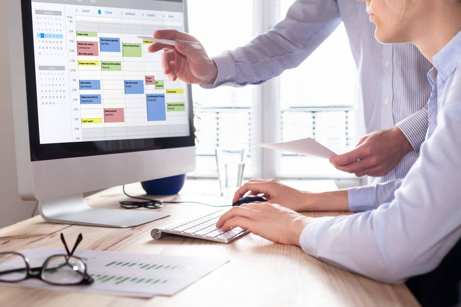Por qué es importante la ergonomía en el trabajo de oficina, por Mi Web de Salud