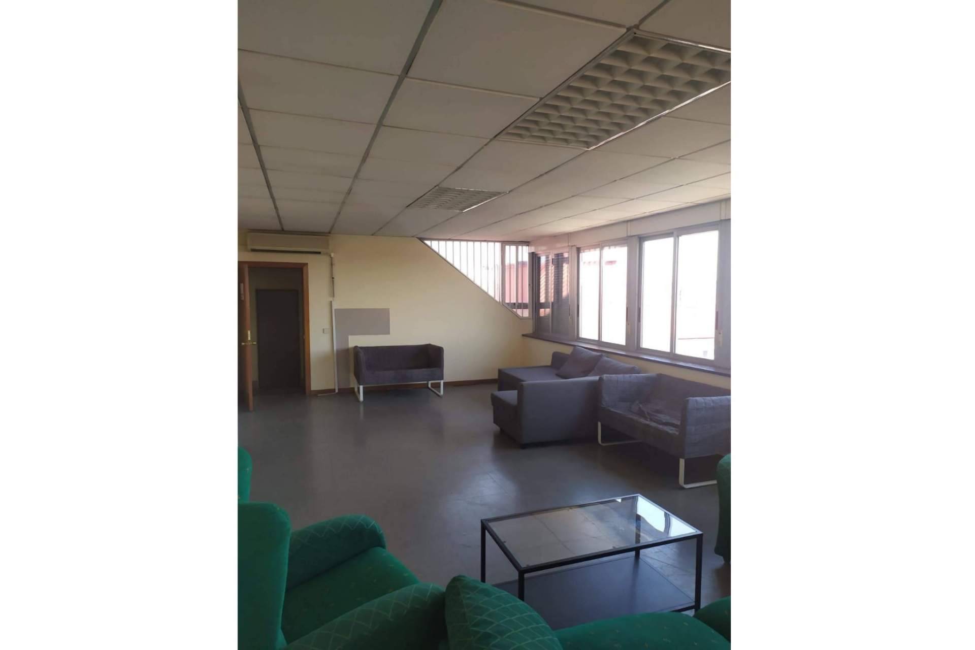 Habitación en Madrid cerca del Hospital Universitario 12 de Octubre con 12 Octubre Residence