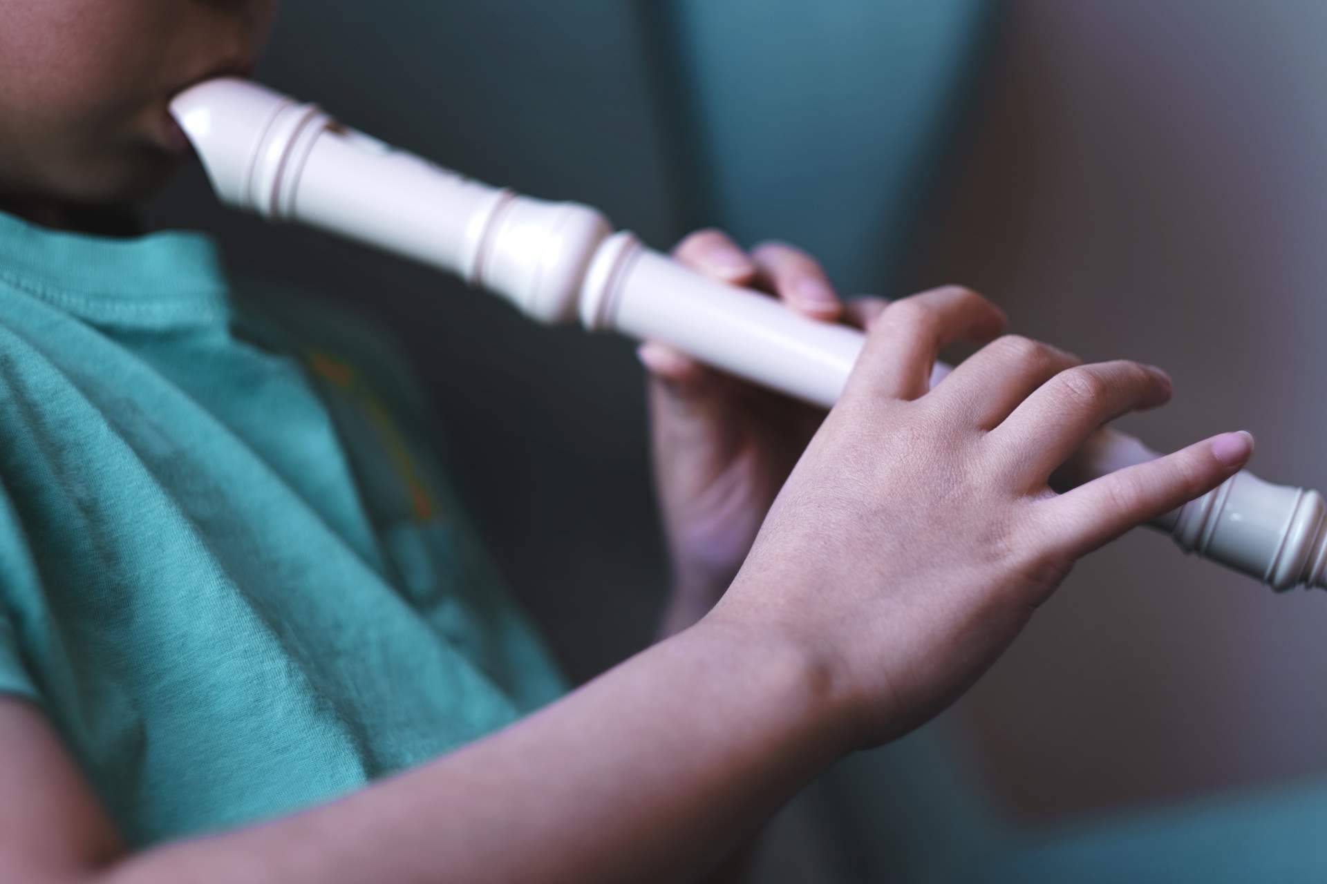 Las clases de música de flauta ahora pueden ser silenciosas gracias a Muteflute