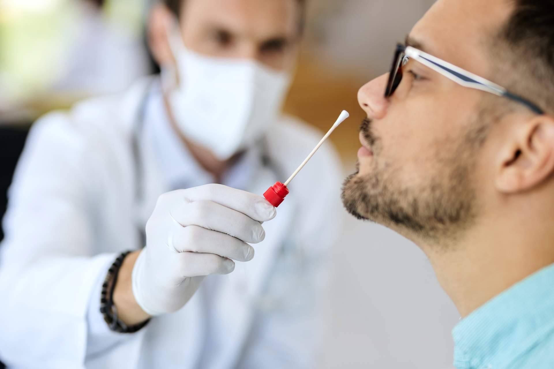 Diferentes test de covid que se pueden realizar, de la mano de Centro Médico Bravo