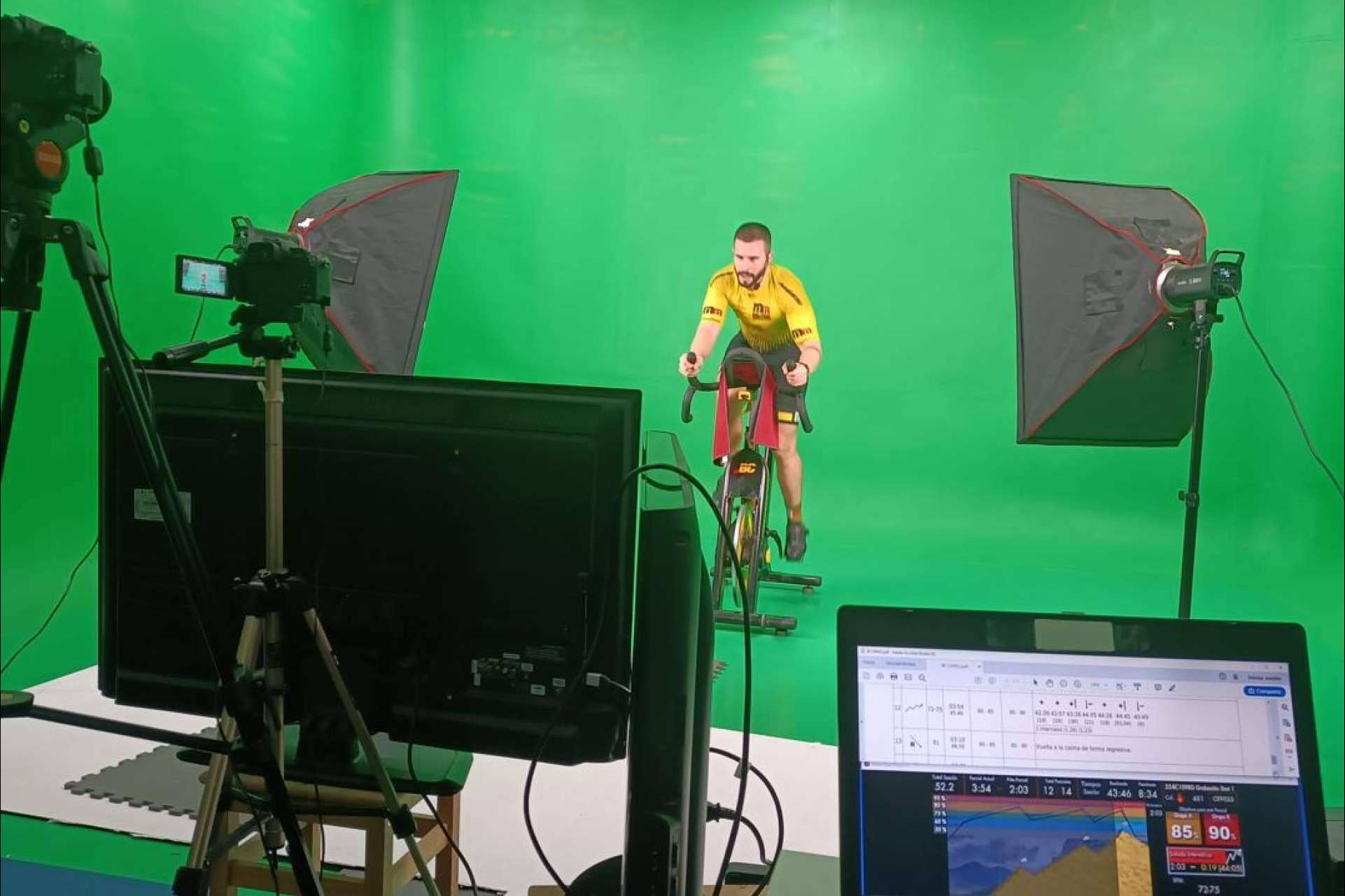 Las videoclases profesionales de TelegimTV permiten entrenar en casa