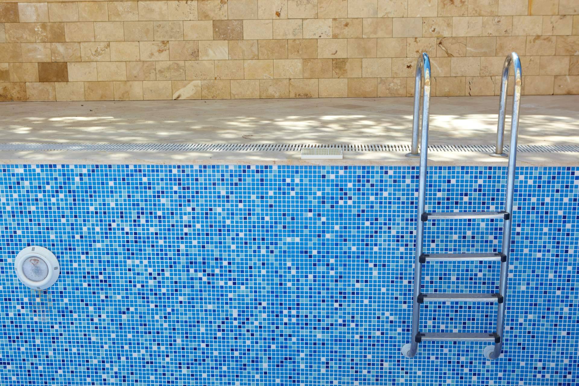 Localización de fugas de agua en piscinas y viviendas particulares