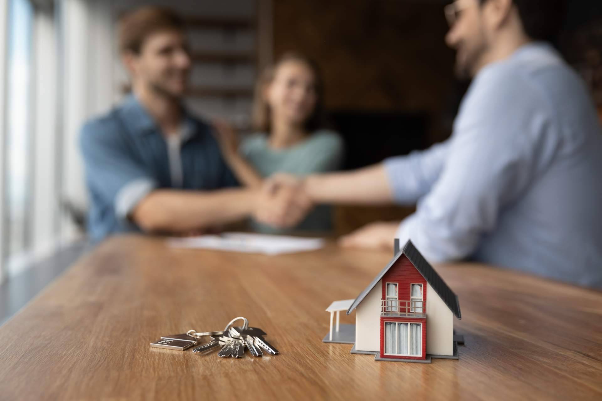 La agencia inmobiliaria situada en el Clot, Barcelona, La Casa Agency