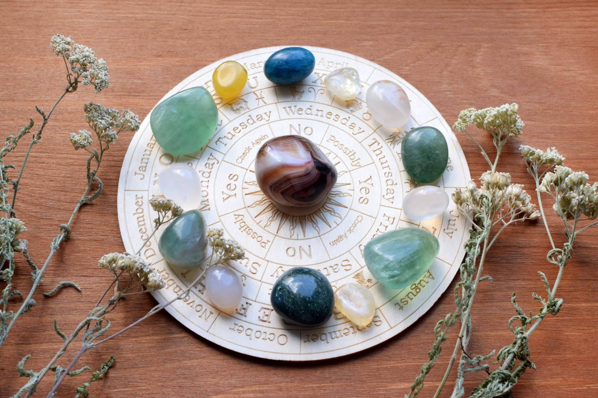 Piedras naturales para cada horóscopo, en Tierra de Gemas