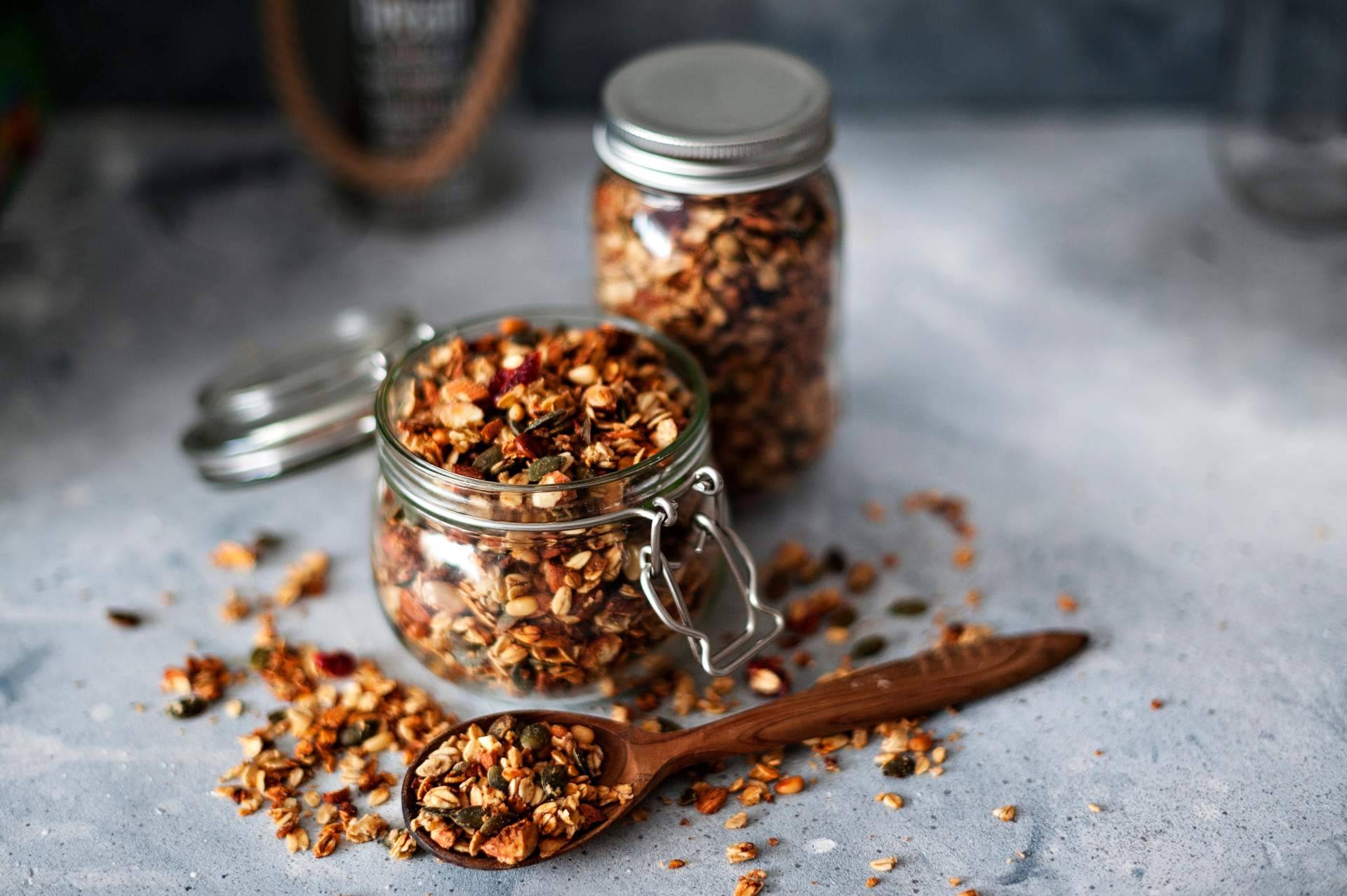 Kisitum presenta las principales ventajas de la granola en la alimentación diaria