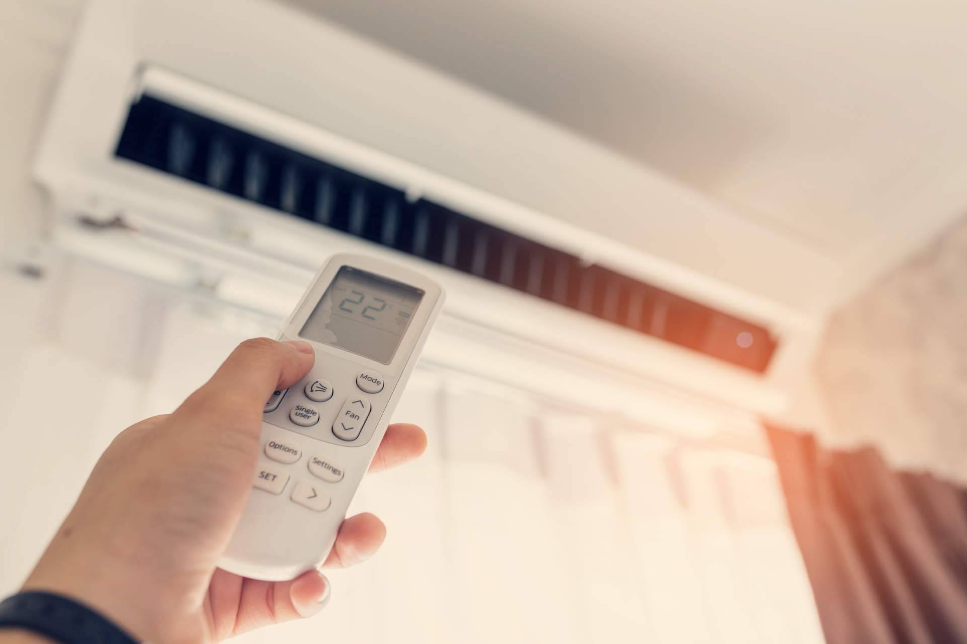 Servicios Residenciales revisa y repara aires acondicionados