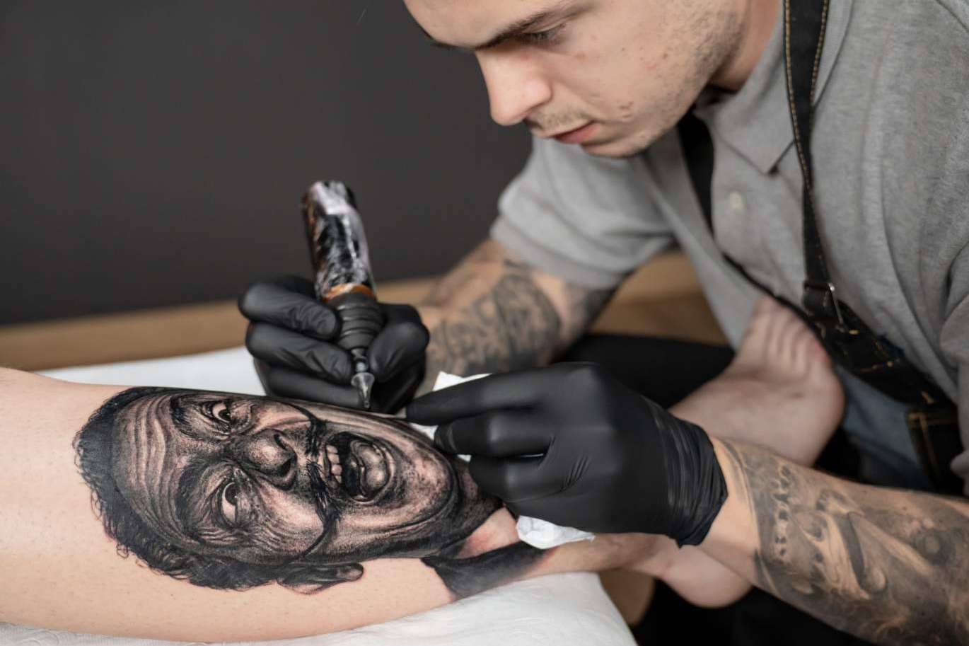 Cursos tatuaje para ampliar habilidades, de la mano de Habbility