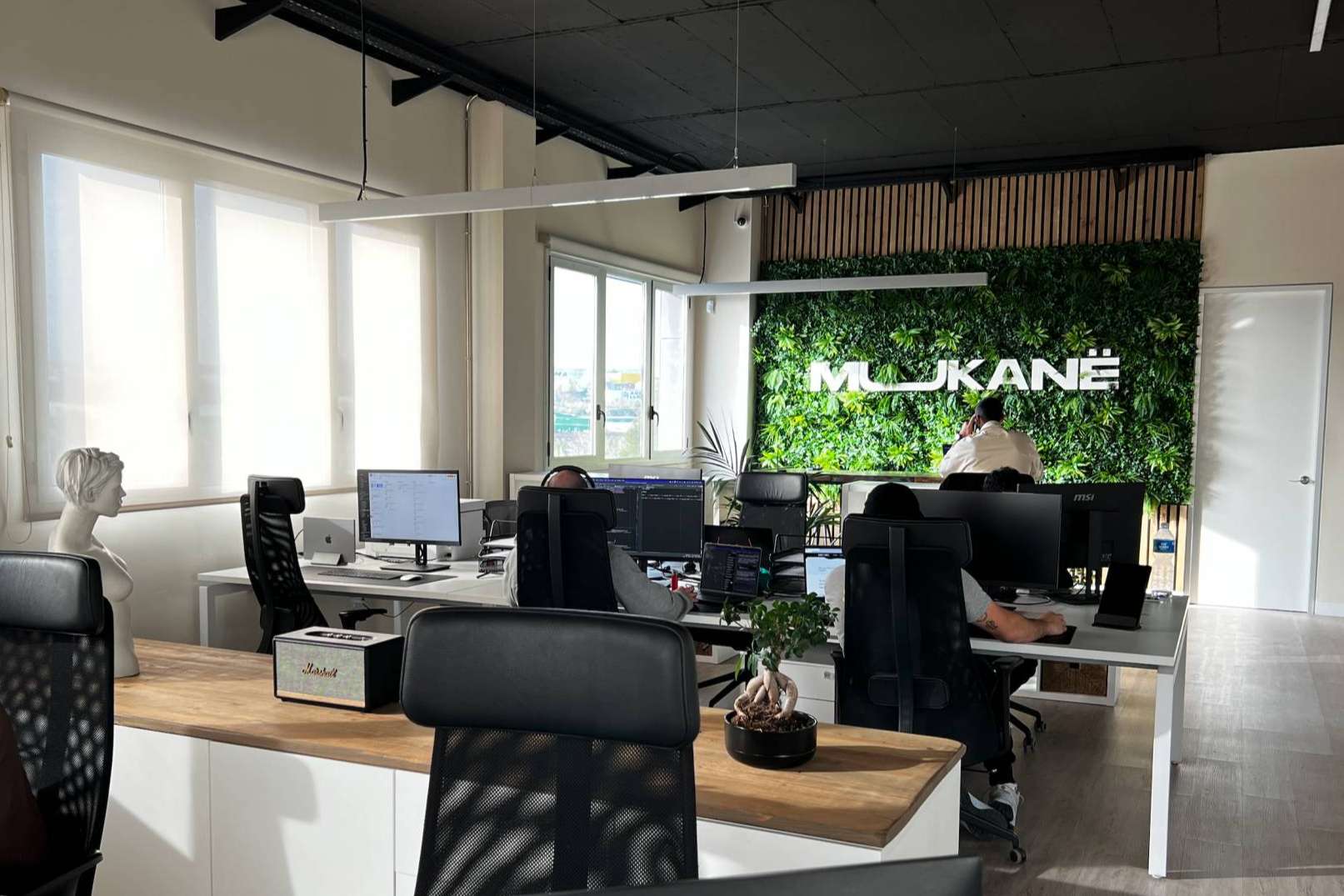 MUKANË es una agencia marketing Barcelona, especializada en la captación de clientes