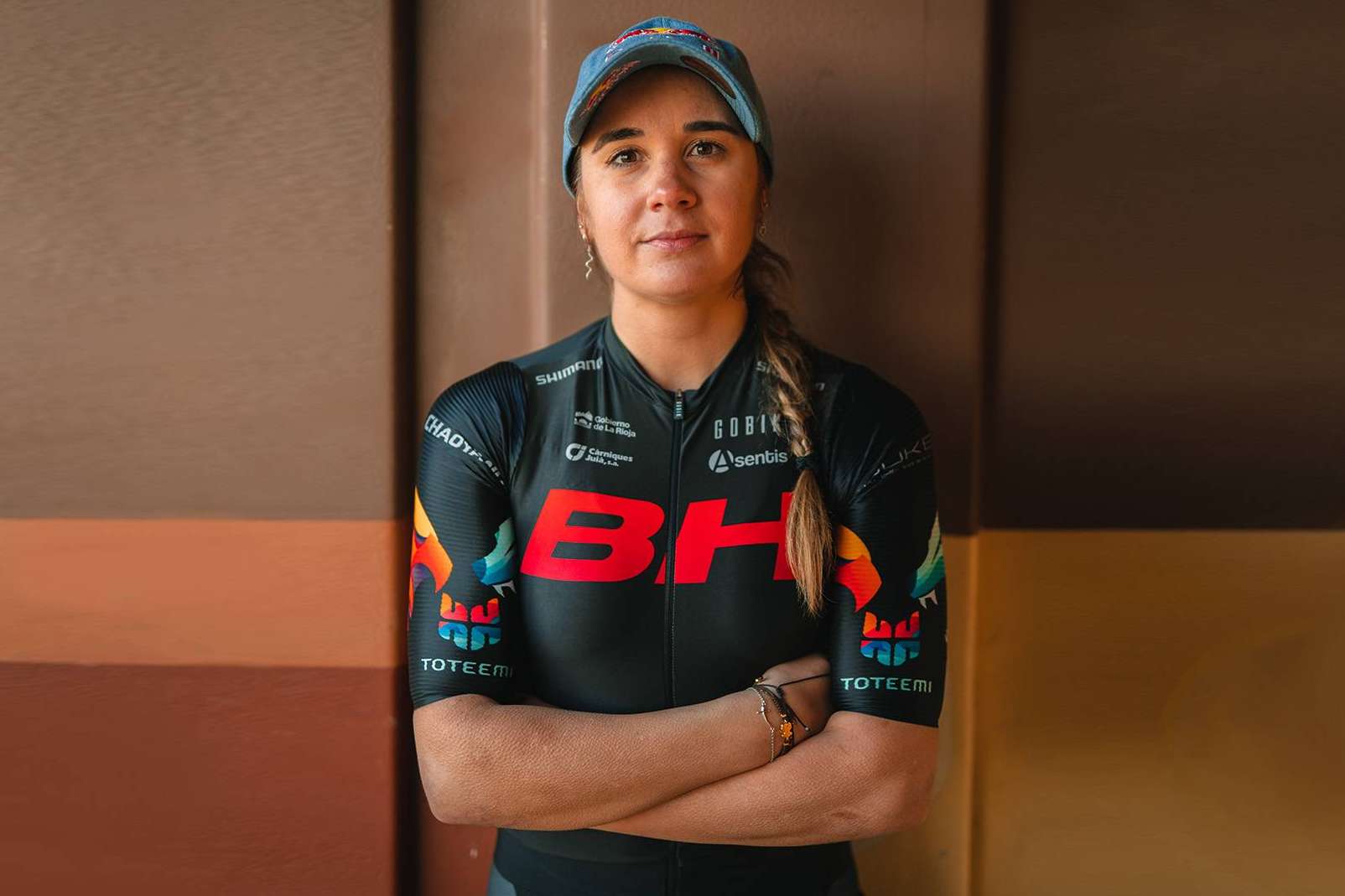 Apoyo a las mujeres deportistas, con TOTEEMI