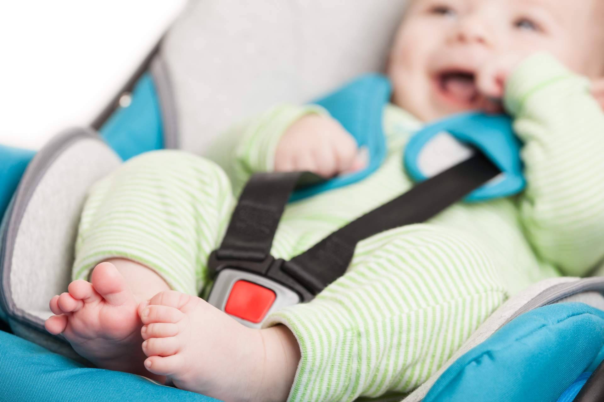 Las sillas de auto para bebés son clave para garantizar su seguridad en la carretera, de la mano de MIMOS