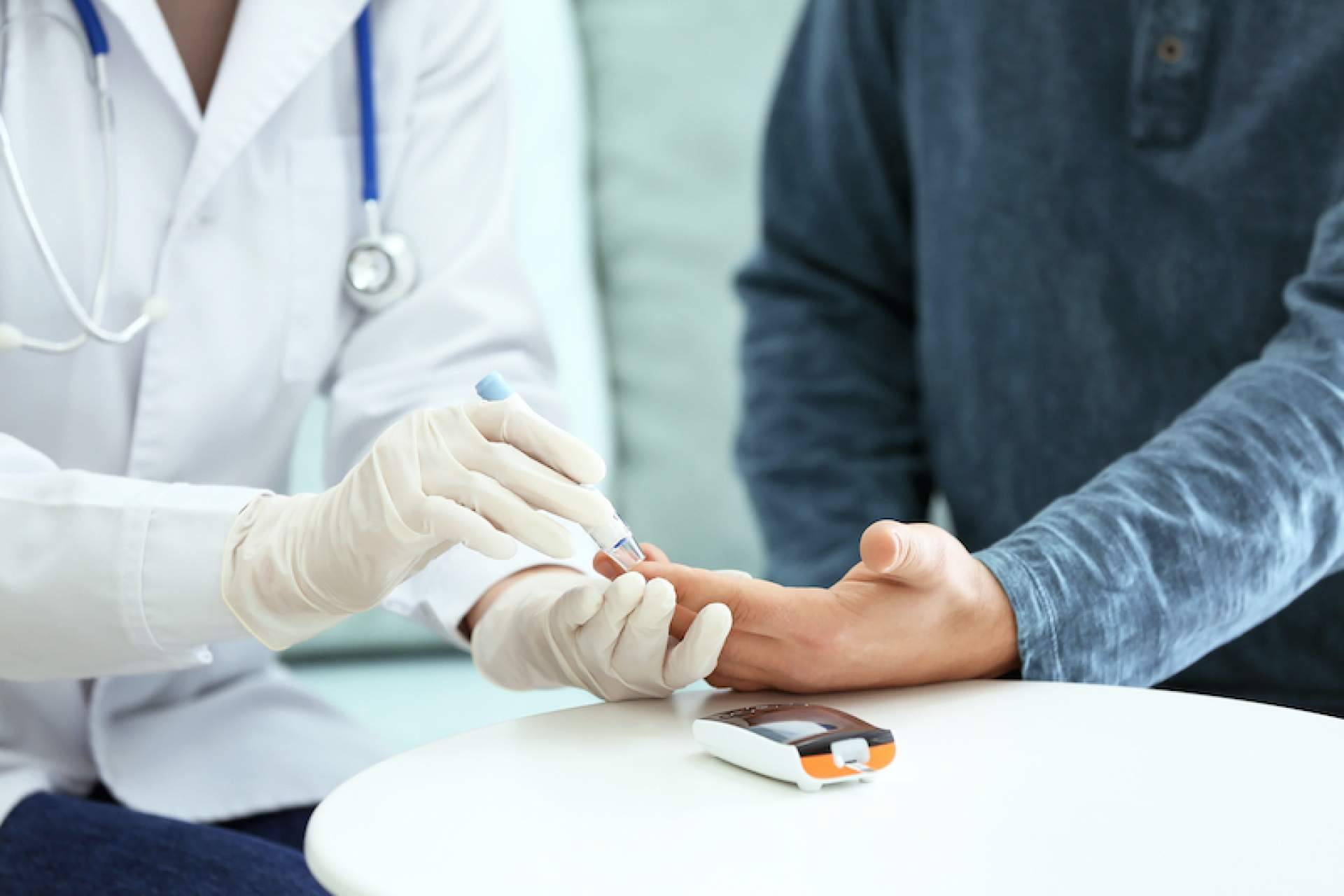 Cuánto cuesta la atención médica después de una amputación de pie por problemas relacionados con la diabetes