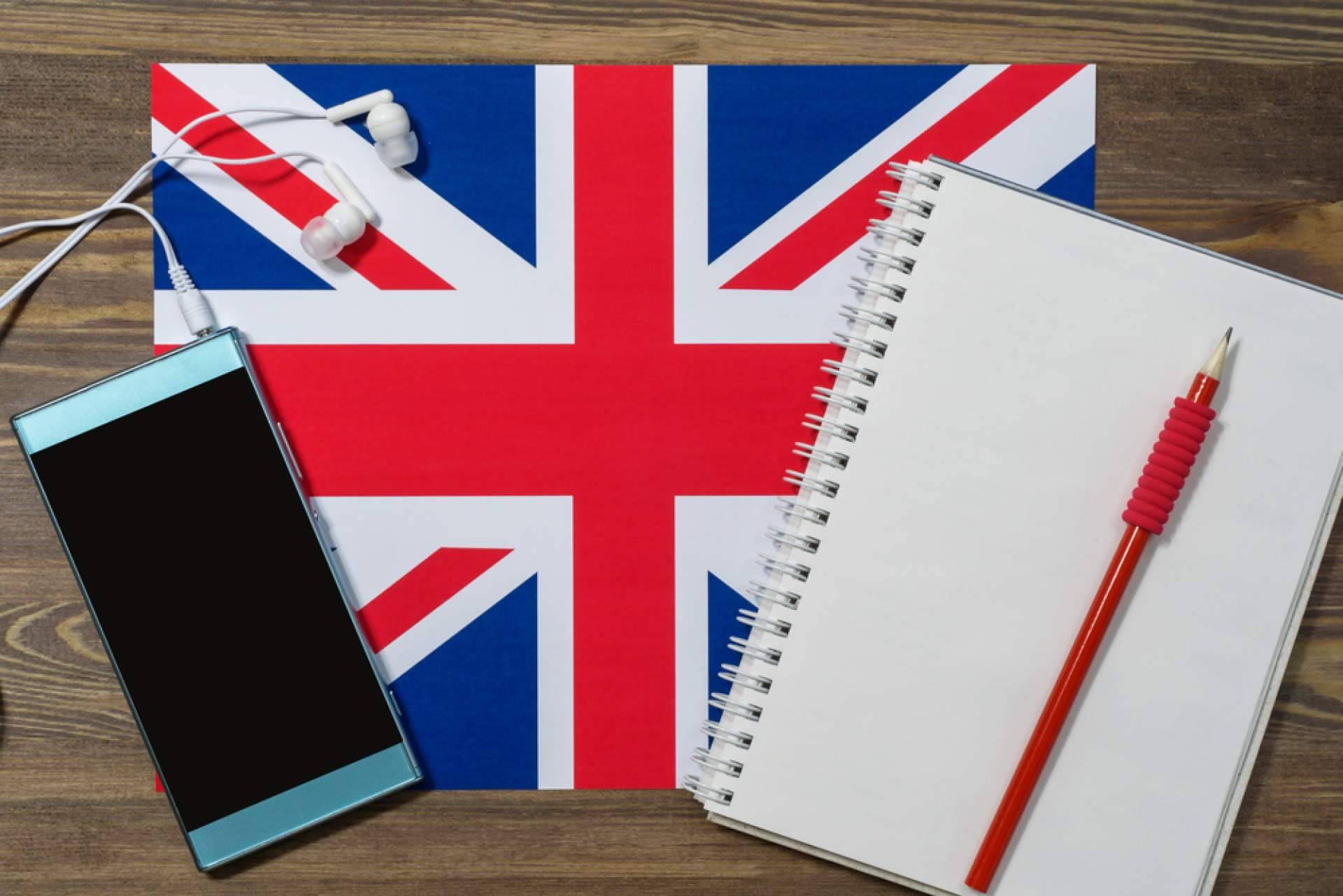 First Step in UK ofrece cursos de preparación para los exámenes de Cambridge