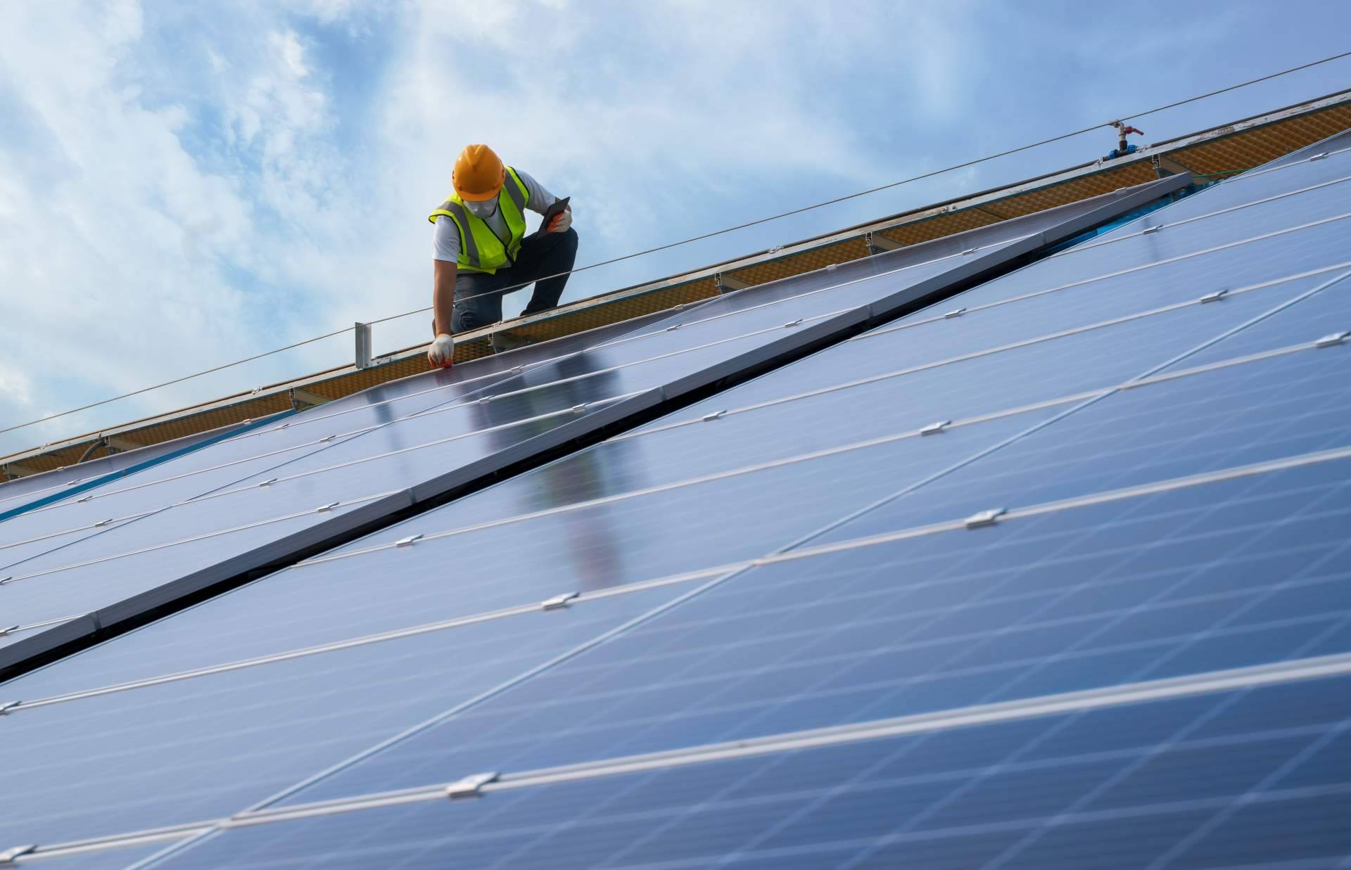 Las razones por las que solicitar placas fotovoltaicas de Grupo Sholuciona