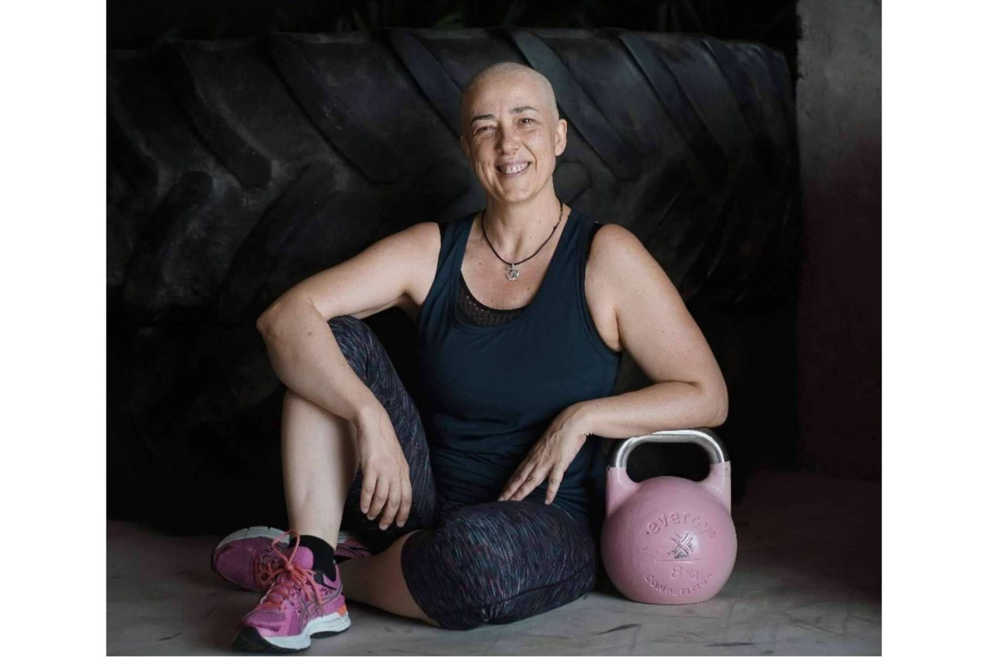 Los entrenamientos de fuerza que ofrece Salud & Fitness permiten mejorar el estado físico del paciente oncológico