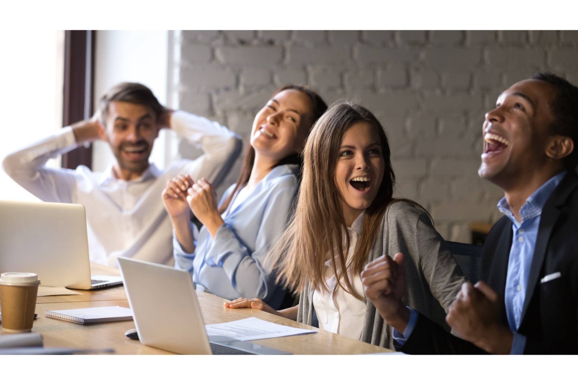 Employee Experience para mejorar la productividad y el rendimiento de los empleados, con ARH ECONOMIST