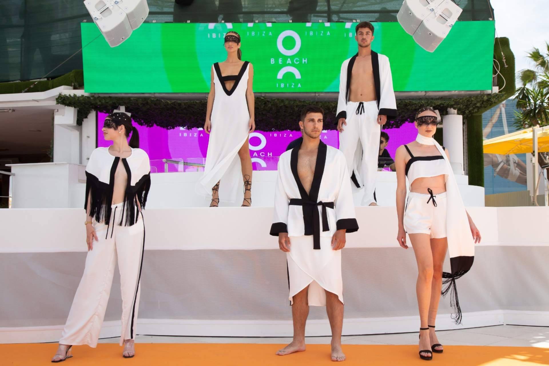 O Beach Ibiza inicia la temporada con un desfile de moda