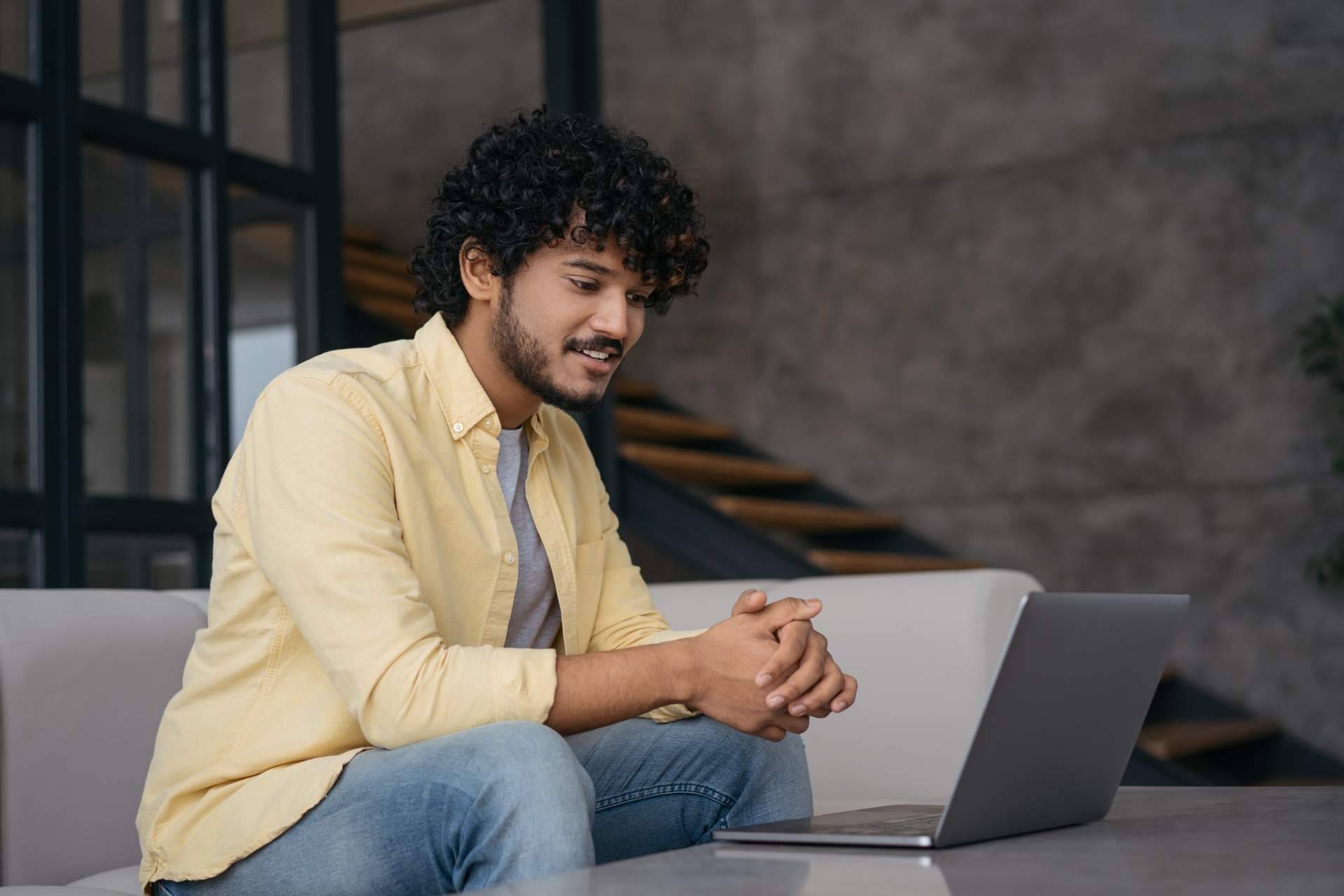 Los beneficios de estudiar intermediación financiera en Surge