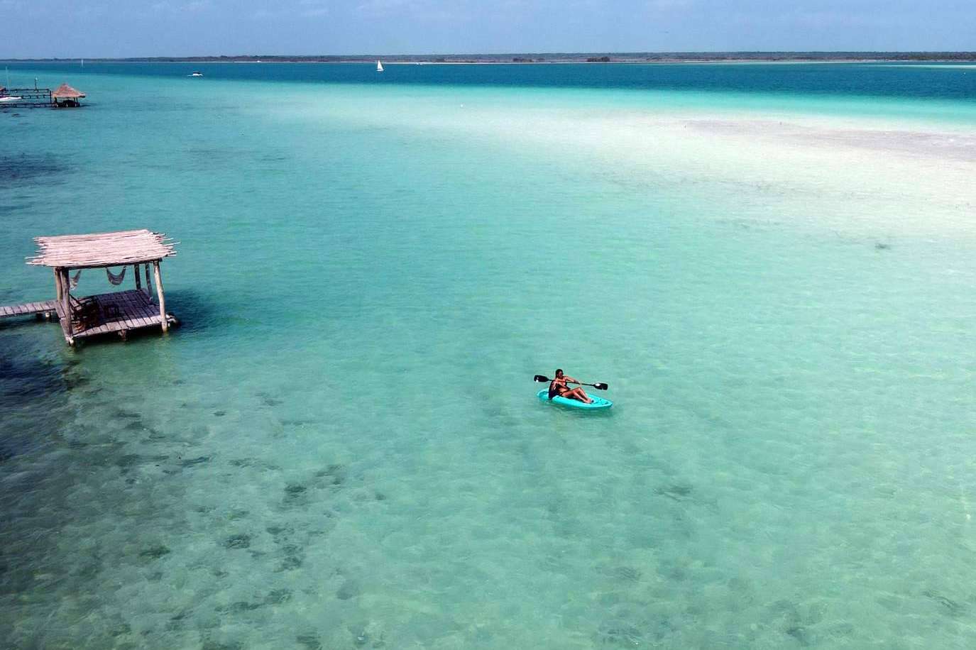 Increíbles habitaciones inmersas en la naturaleza en el hotel en Bacalar CASABAKAL