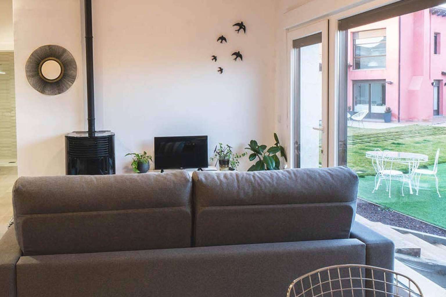 La Ren Lecrés una finca situada en Aranda de Duero que ofrece todas las comodidades