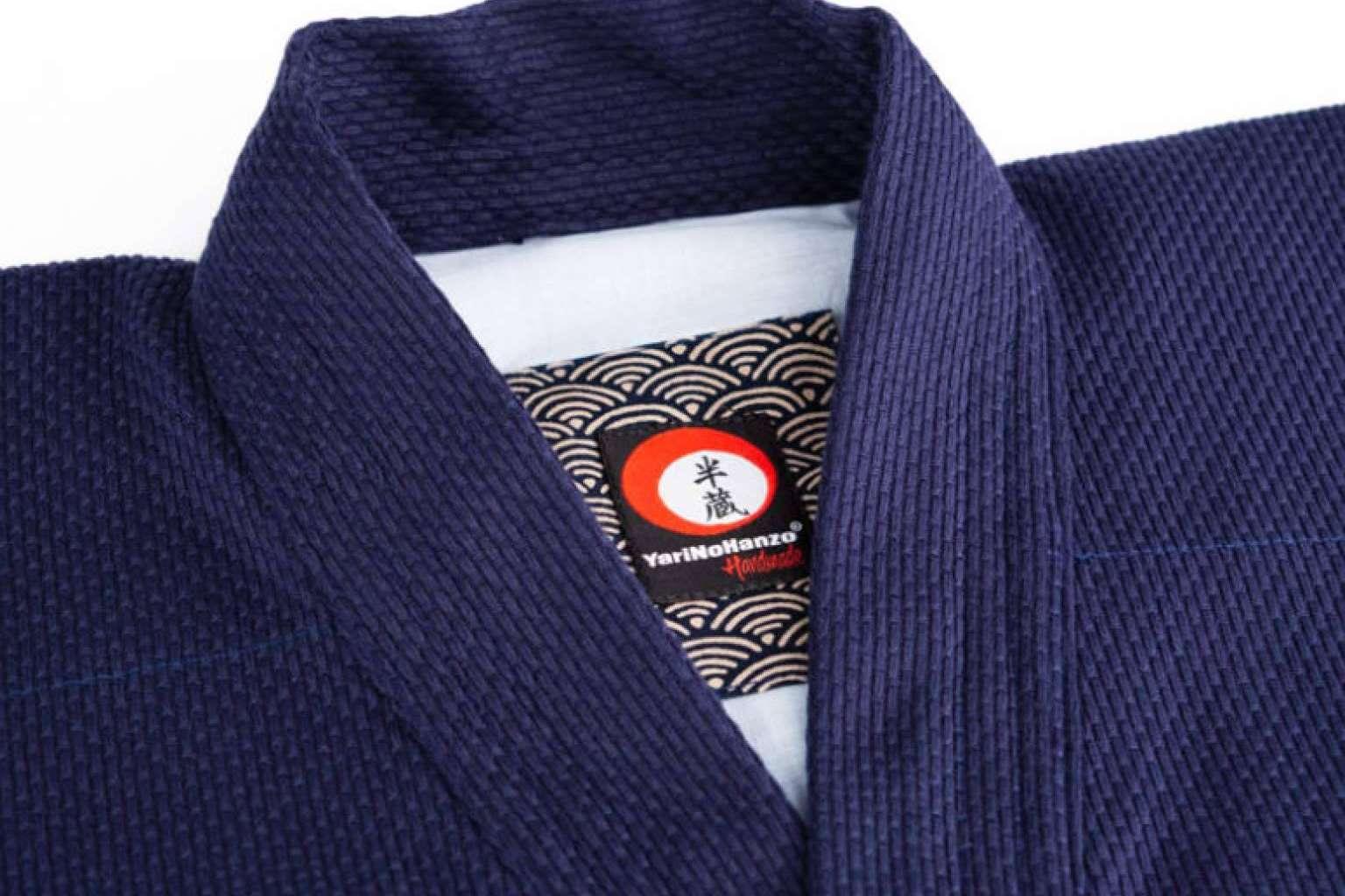 Katanamart ofrece uniformes y katanas para la práctica del Iaido