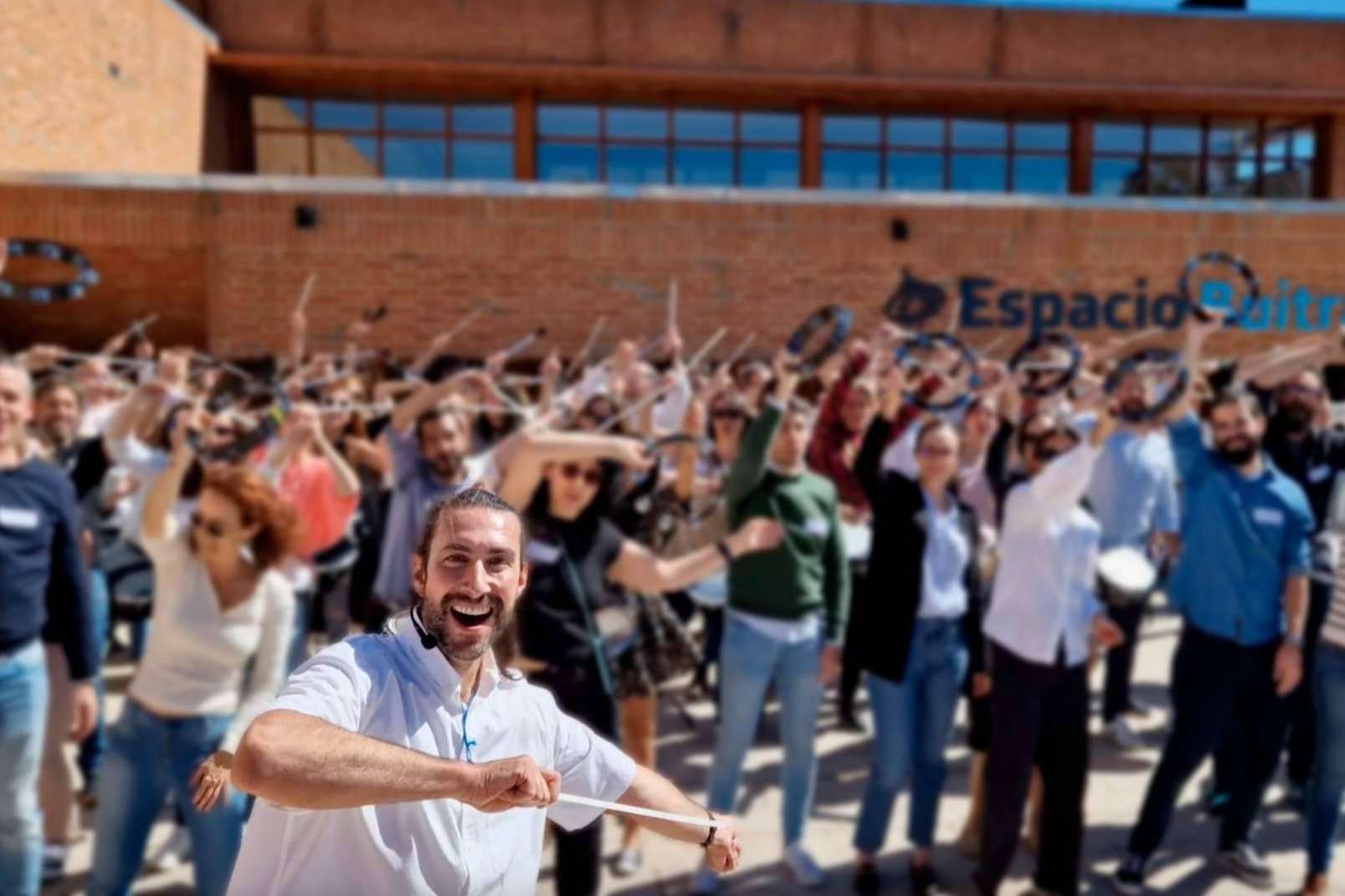 Team Building Percusión; la clave para fortalecer el trabajo en equipo y mejorar el clima laboral