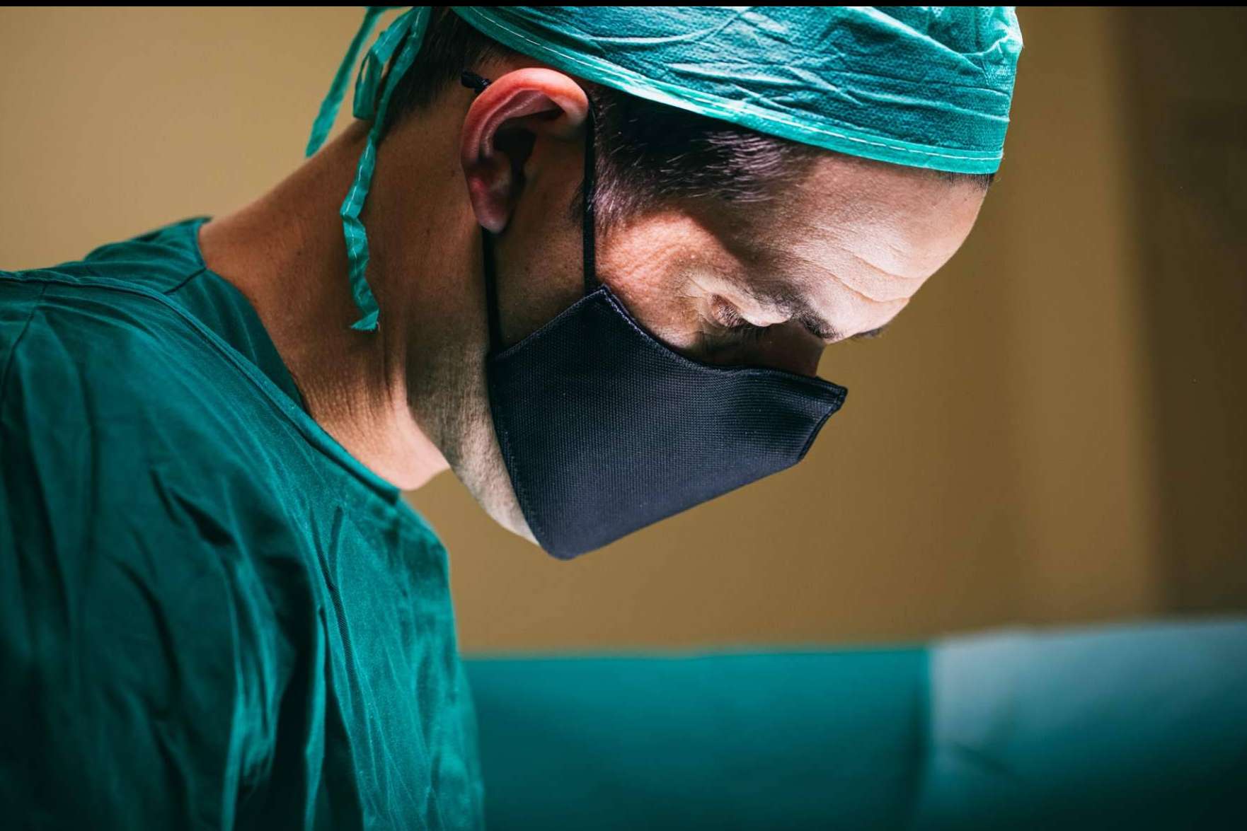 ¿Por qué someterse a una cirugía mínimamente invasiva de hiperplasia prostática con el Dr. Nelson Díez?