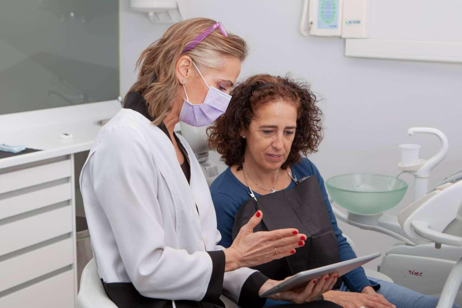 La clínica dental CRISTINA VIYUELA + CO lleva ya más de 2.000 pacientes tratados con éxito con la técnica Invisalign