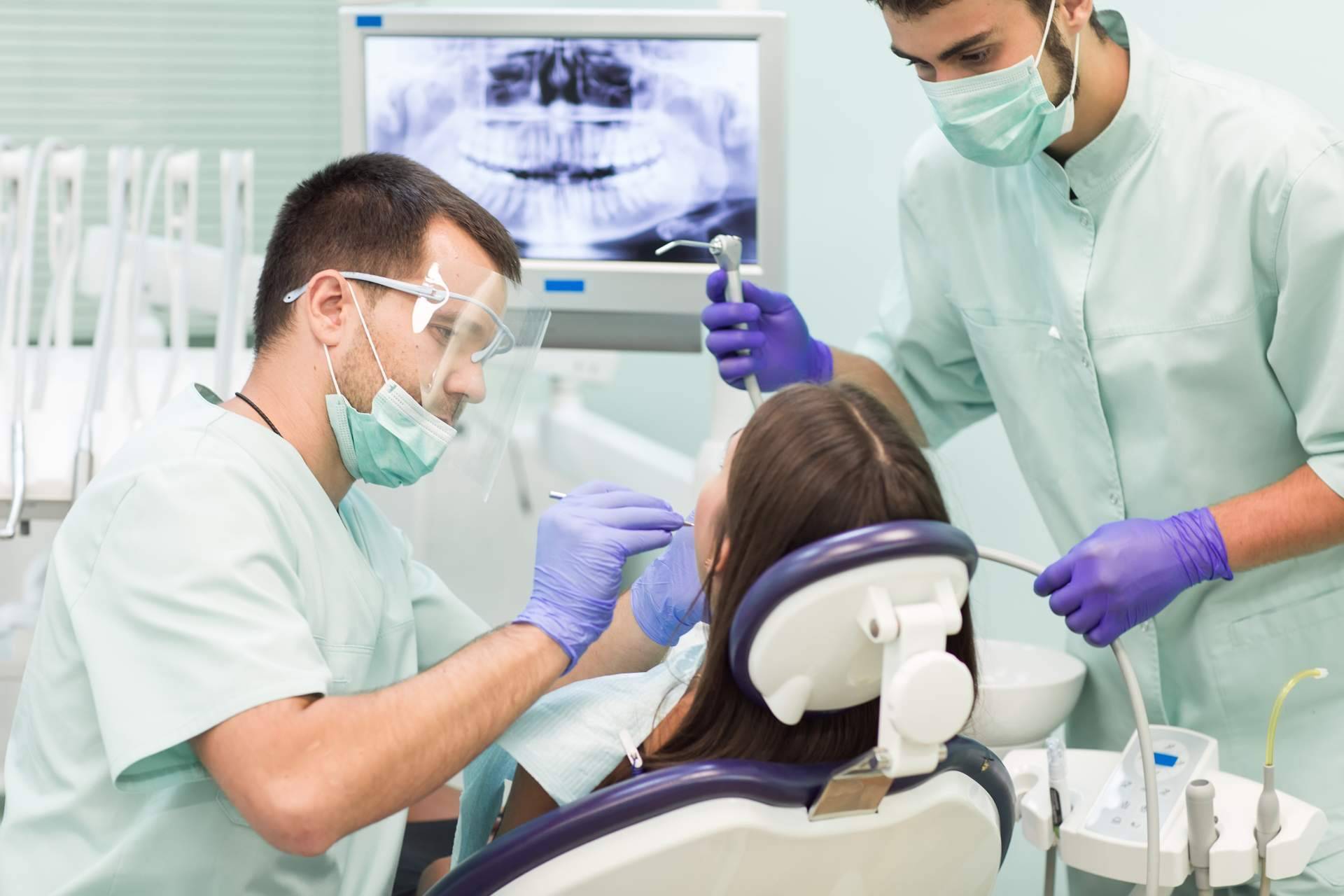 10 razones para acudir a un cirujano maxilofacial para problemas bucales