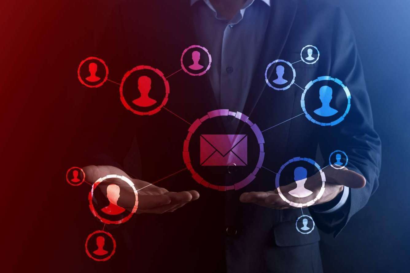 Programa de envío de mailing masivo con Aviva Voice