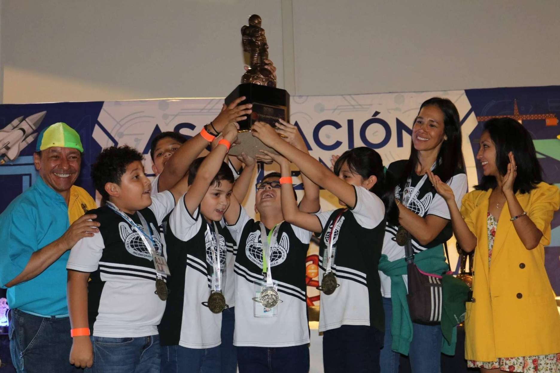 Se celebra el Primer Torneo de Astrociencias en México