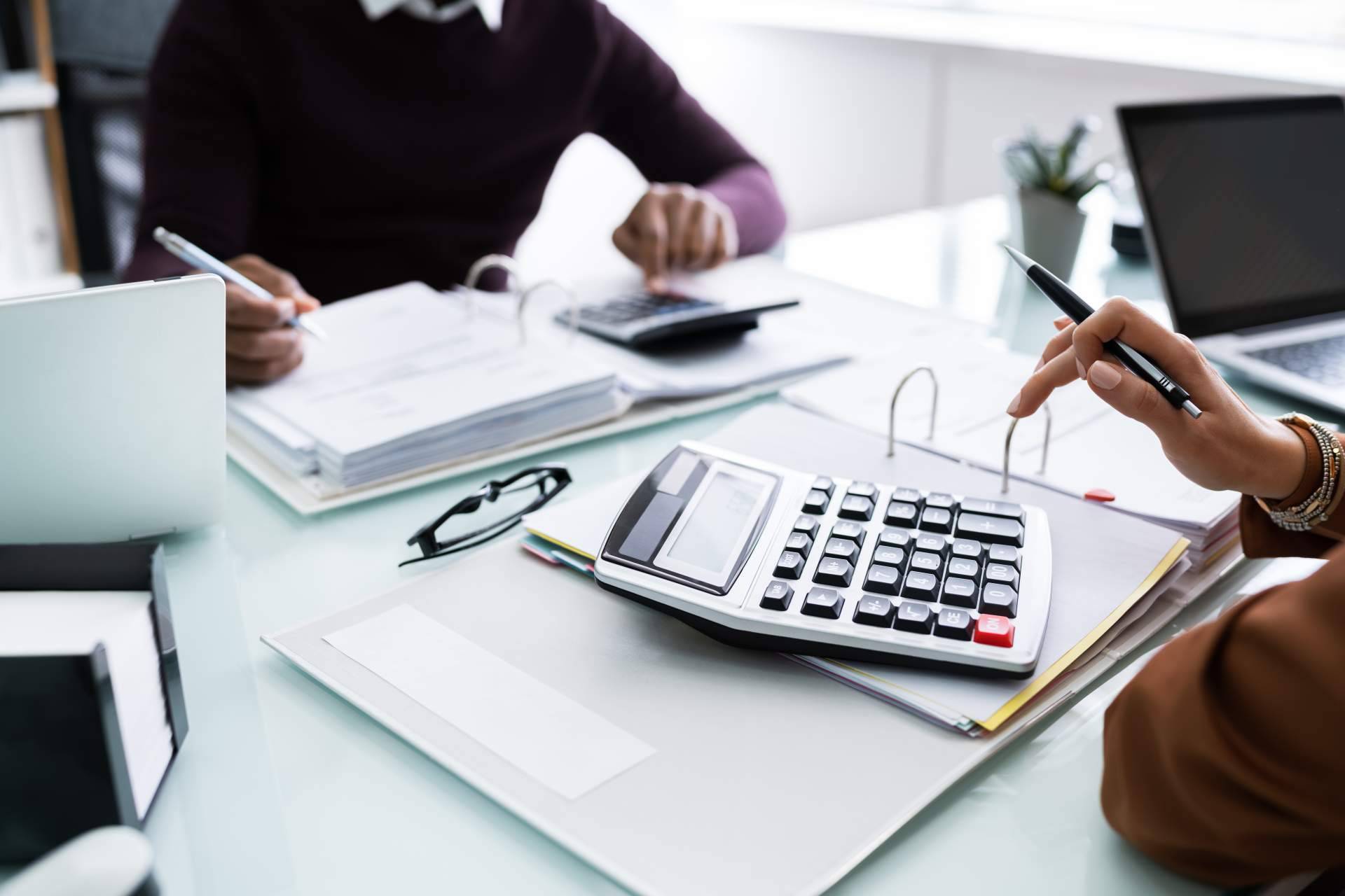 Garantías para impuestos especiales de Union Credit and Guarantee