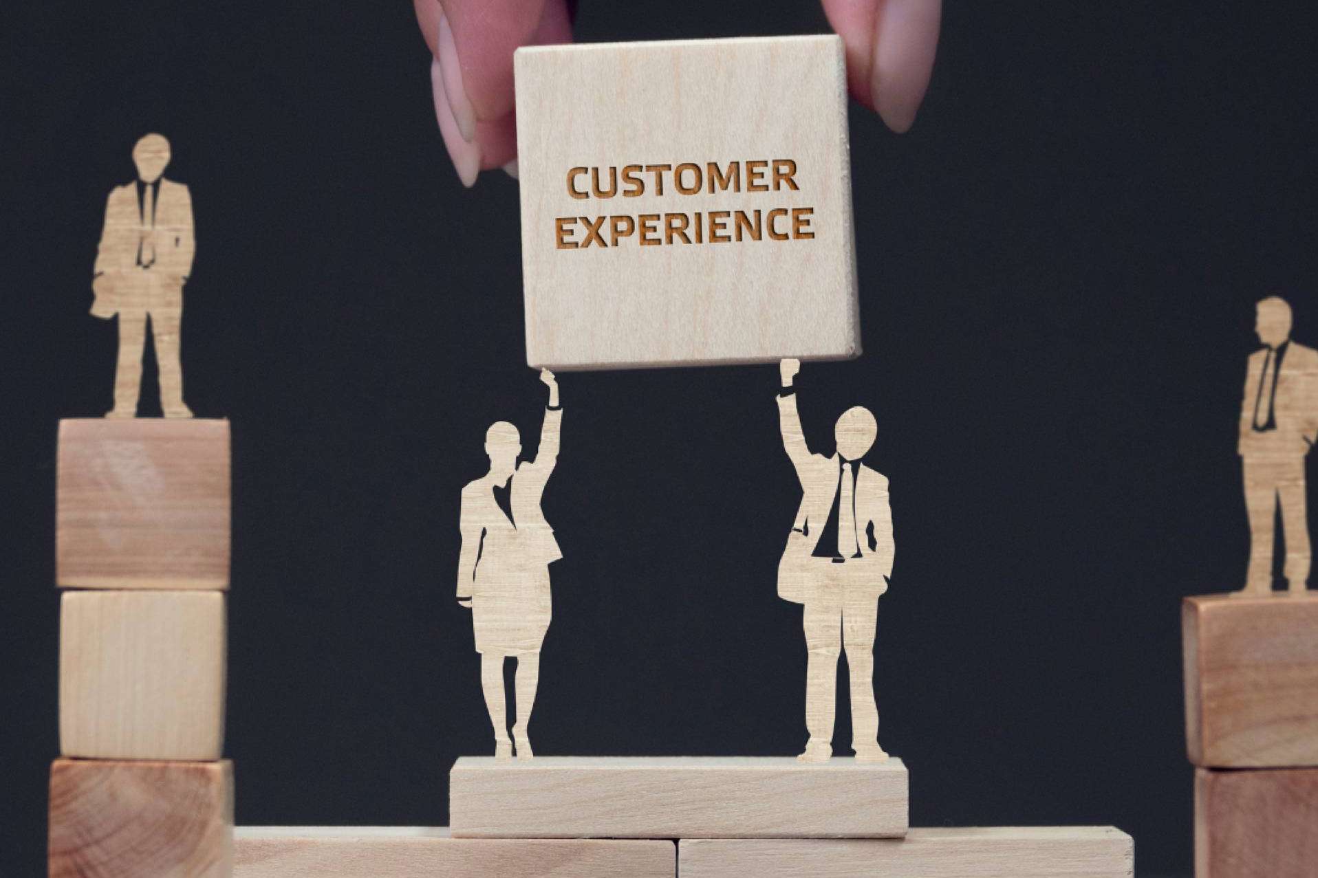 ¿Cómo mejorar la experiencia del cliente y atraer compradores? Tendencias en Customer Experience 2023
